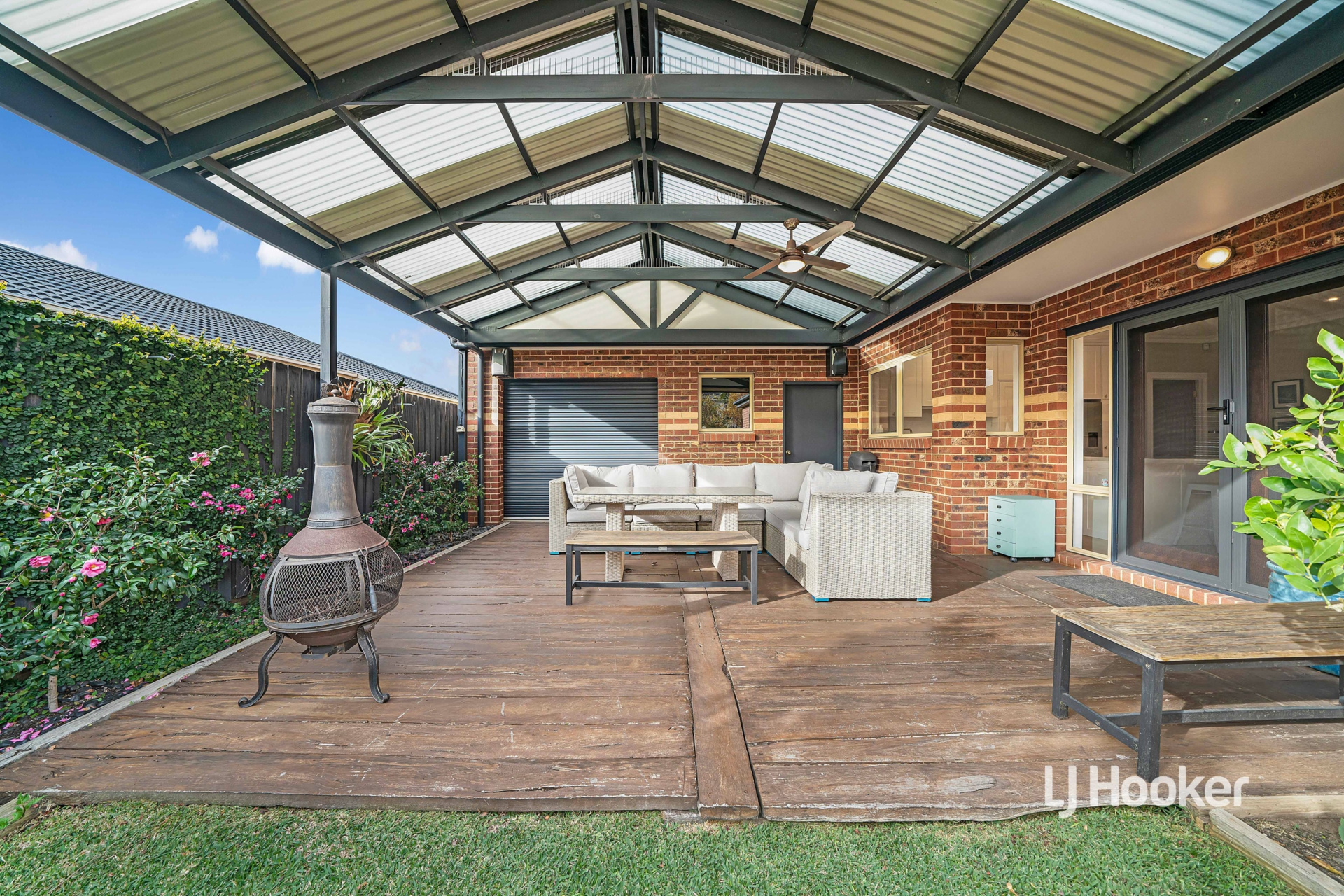 17 Creswick Drive, POINT COOK