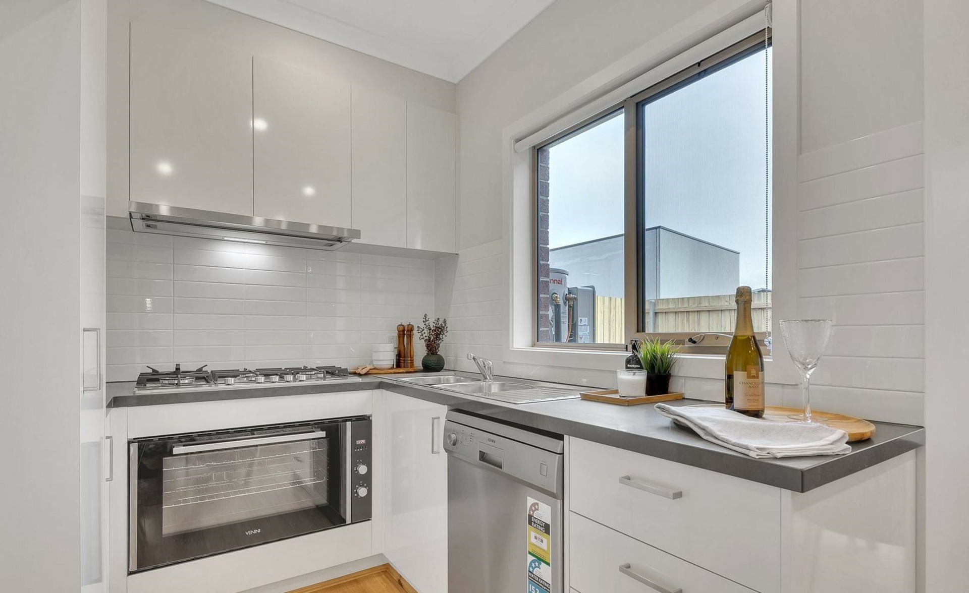 1/1 Allen Street, LAVERTON
