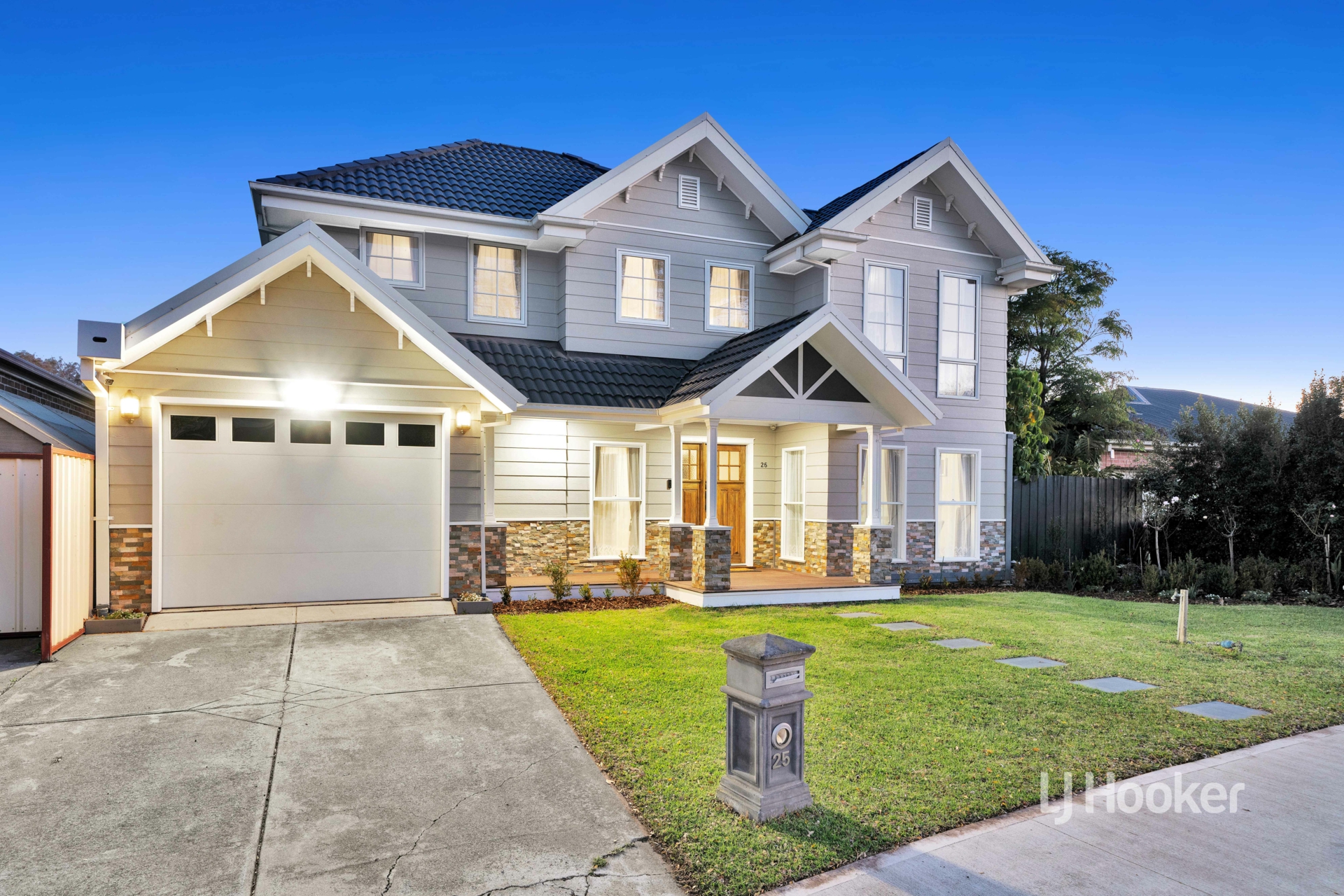 25 Machair Drive, POINT COOK