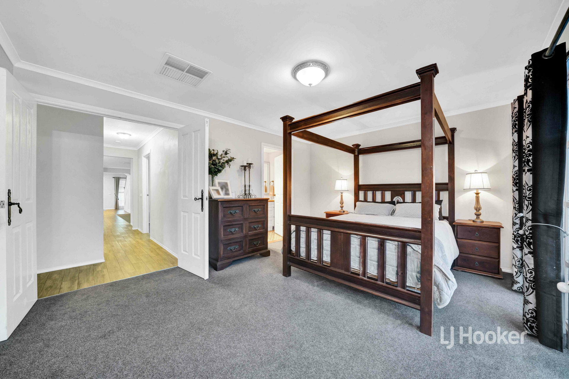25 Machair Drive, POINT COOK