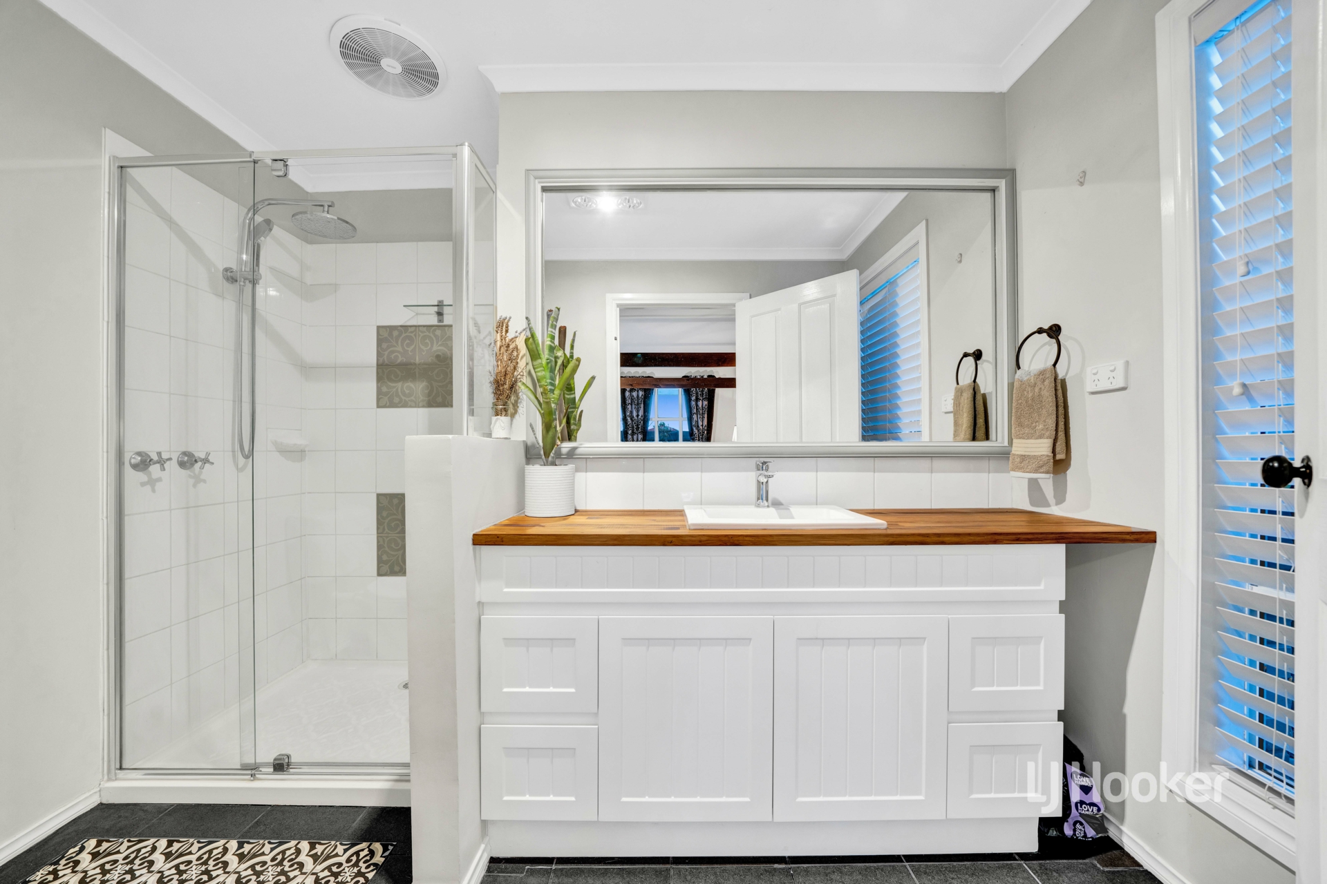 25 Machair Drive, POINT COOK