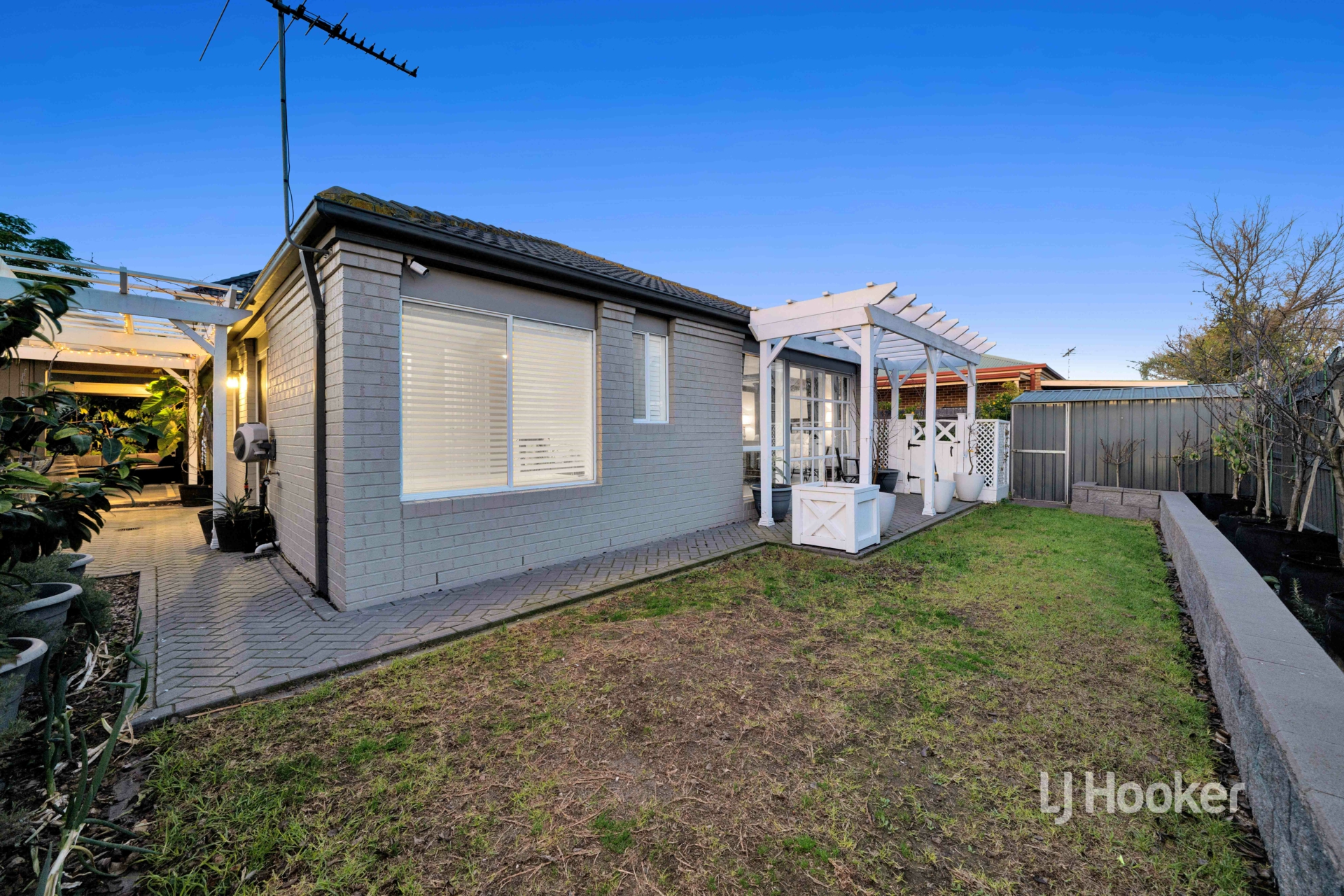 25 Machair Drive, POINT COOK