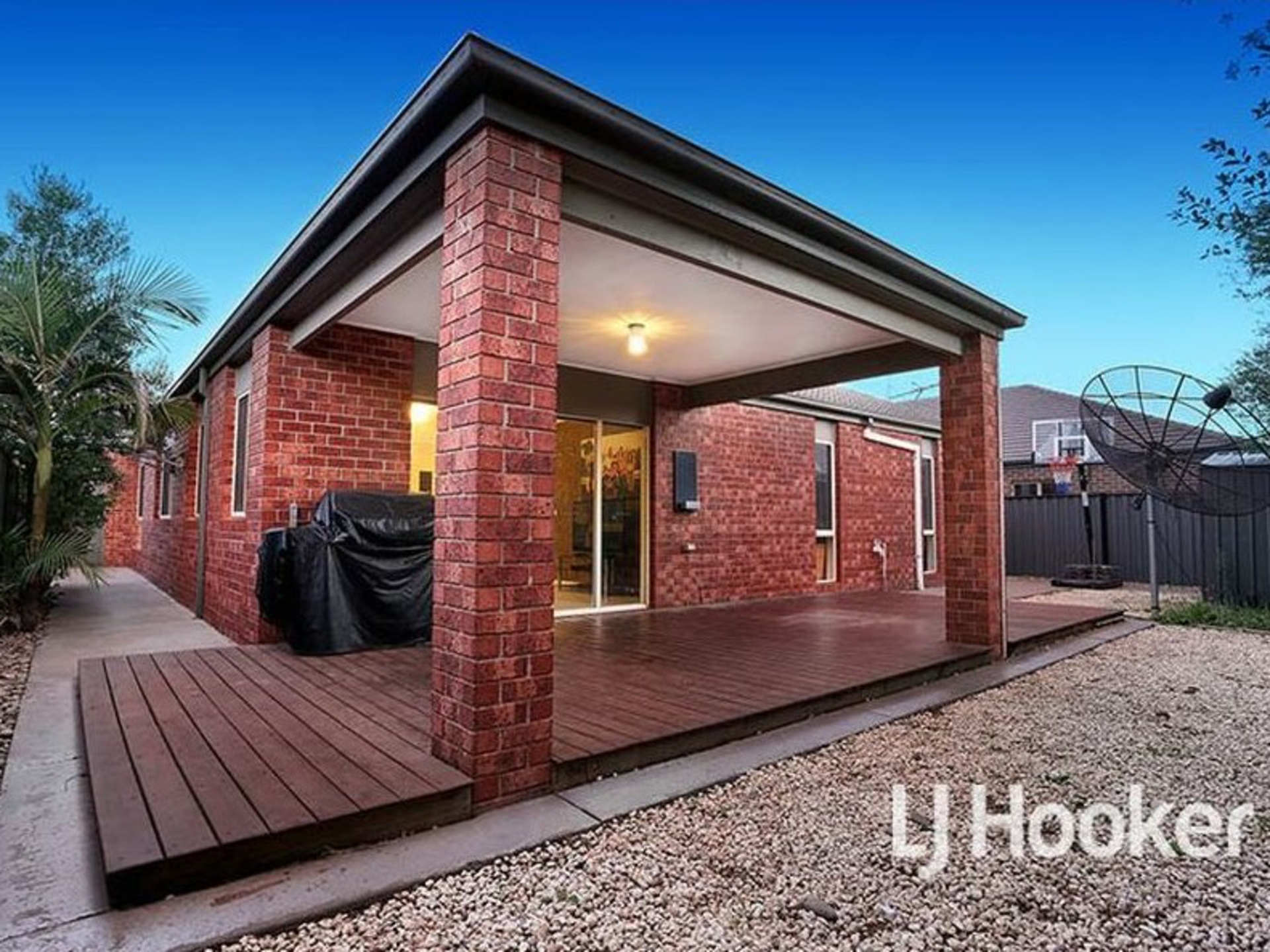 22 Juniper Avenue, POINT COOK