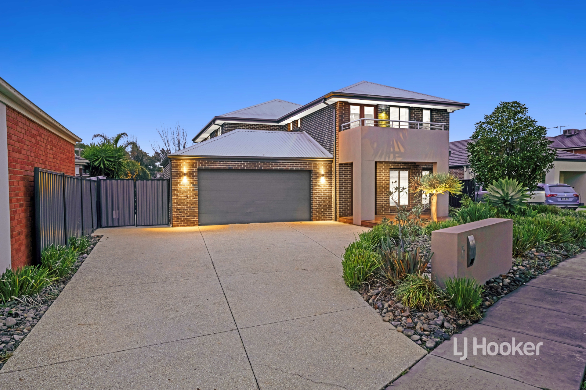 27 Peppertree Drive, POINT COOK