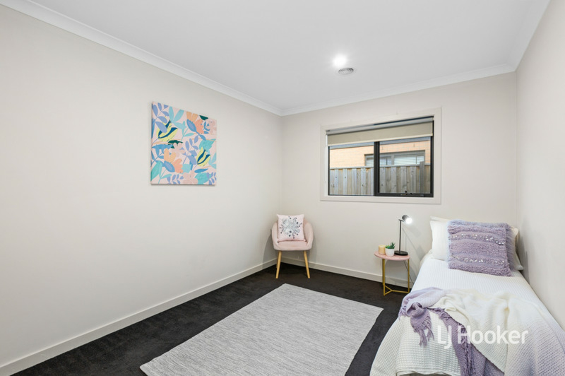104 Grassbird Drive, POINT COOK