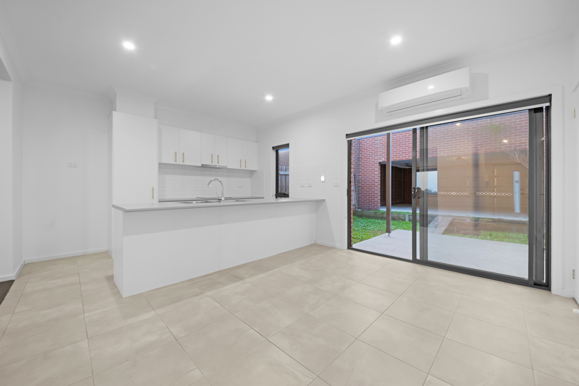 9/205 James Mirams Drive, ROXBURGH PARK