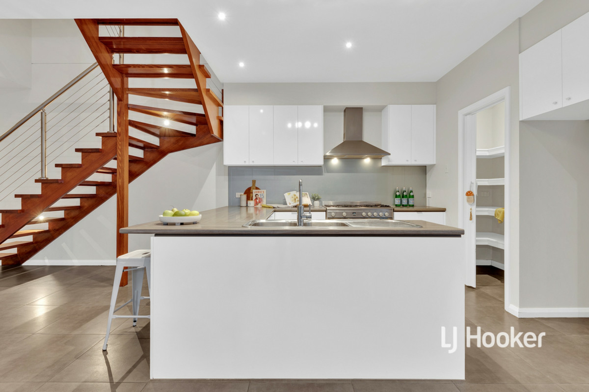 2/21 Lennon Boulevard, POINT COOK