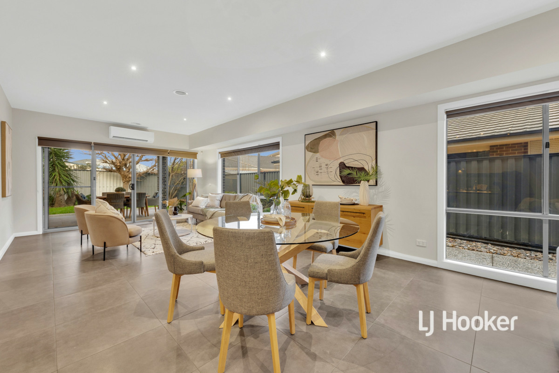 2/21 Lennon Boulevard, POINT COOK
