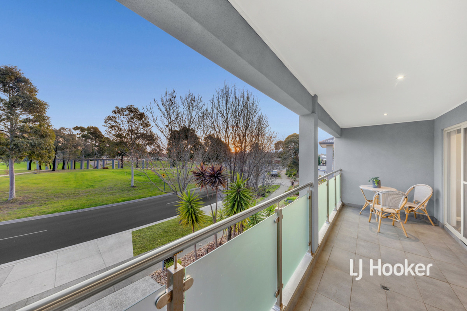 2/21 Lennon Boulevard, POINT COOK