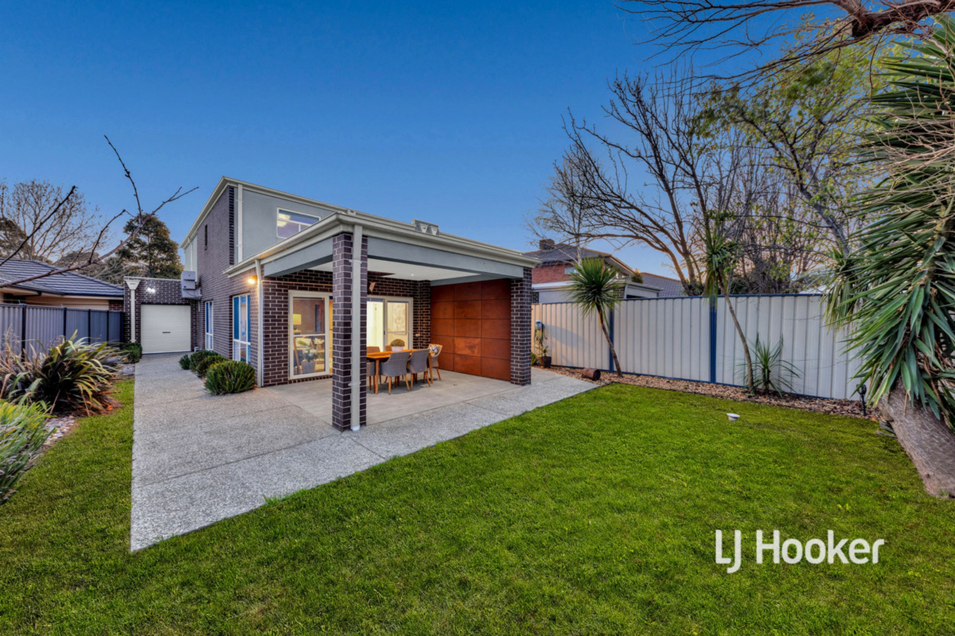 2/21 Lennon Boulevard, POINT COOK