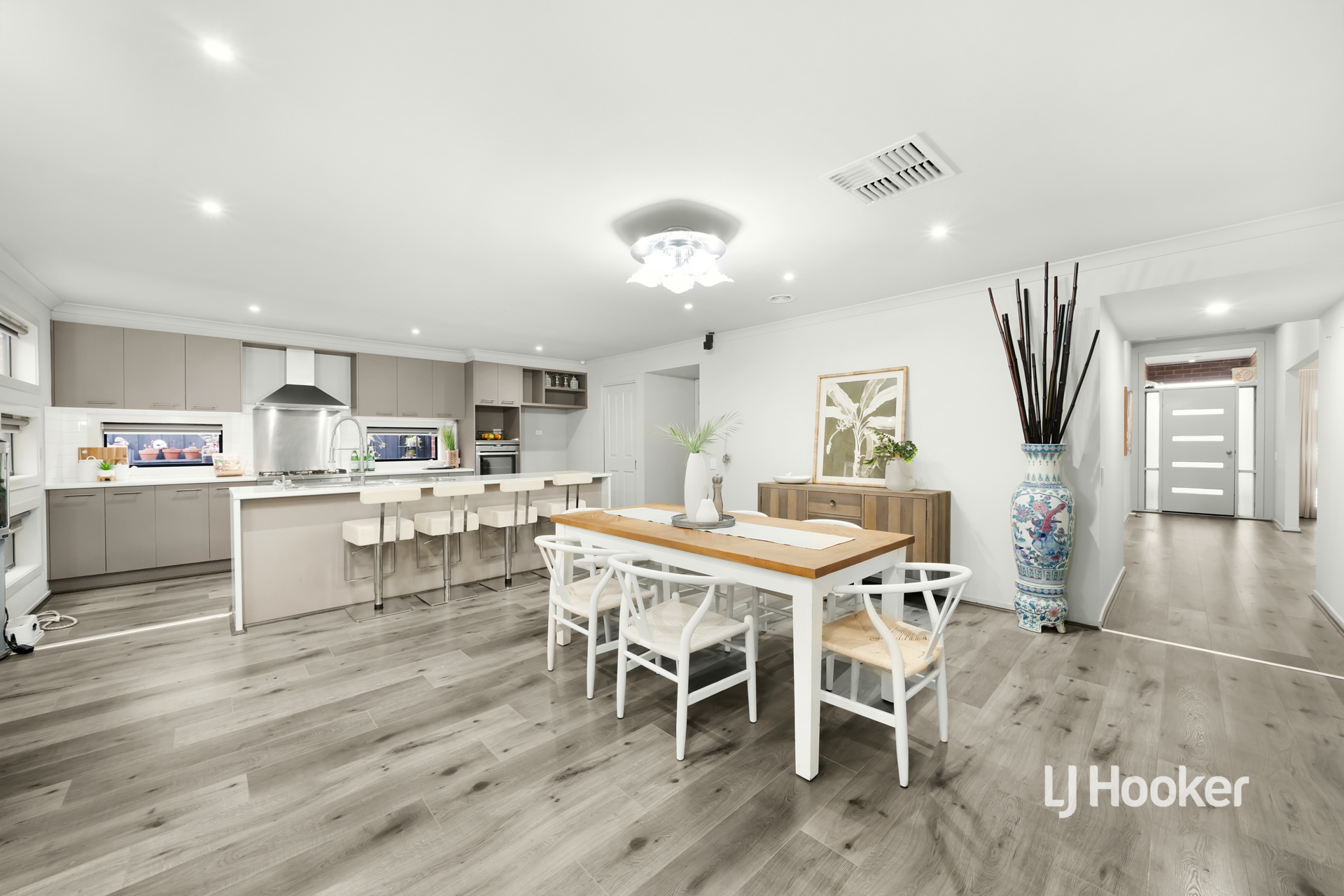 12 Urban Drive, WILLIAMS LANDING
