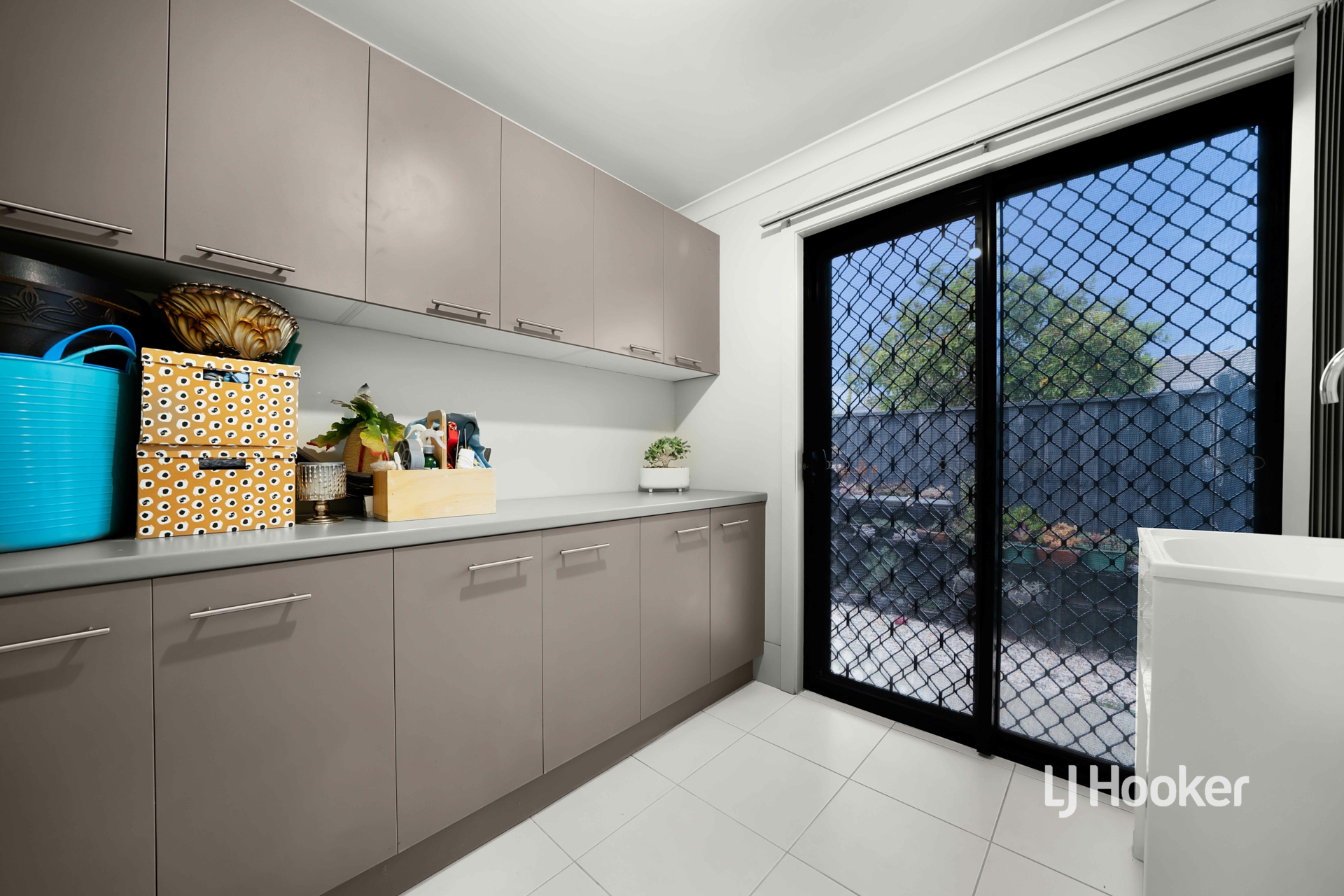 12 Urban Drive, WILLIAMS LANDING