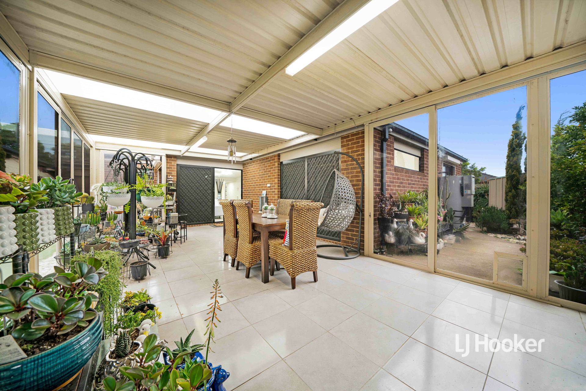 12 Urban Drive, WILLIAMS LANDING