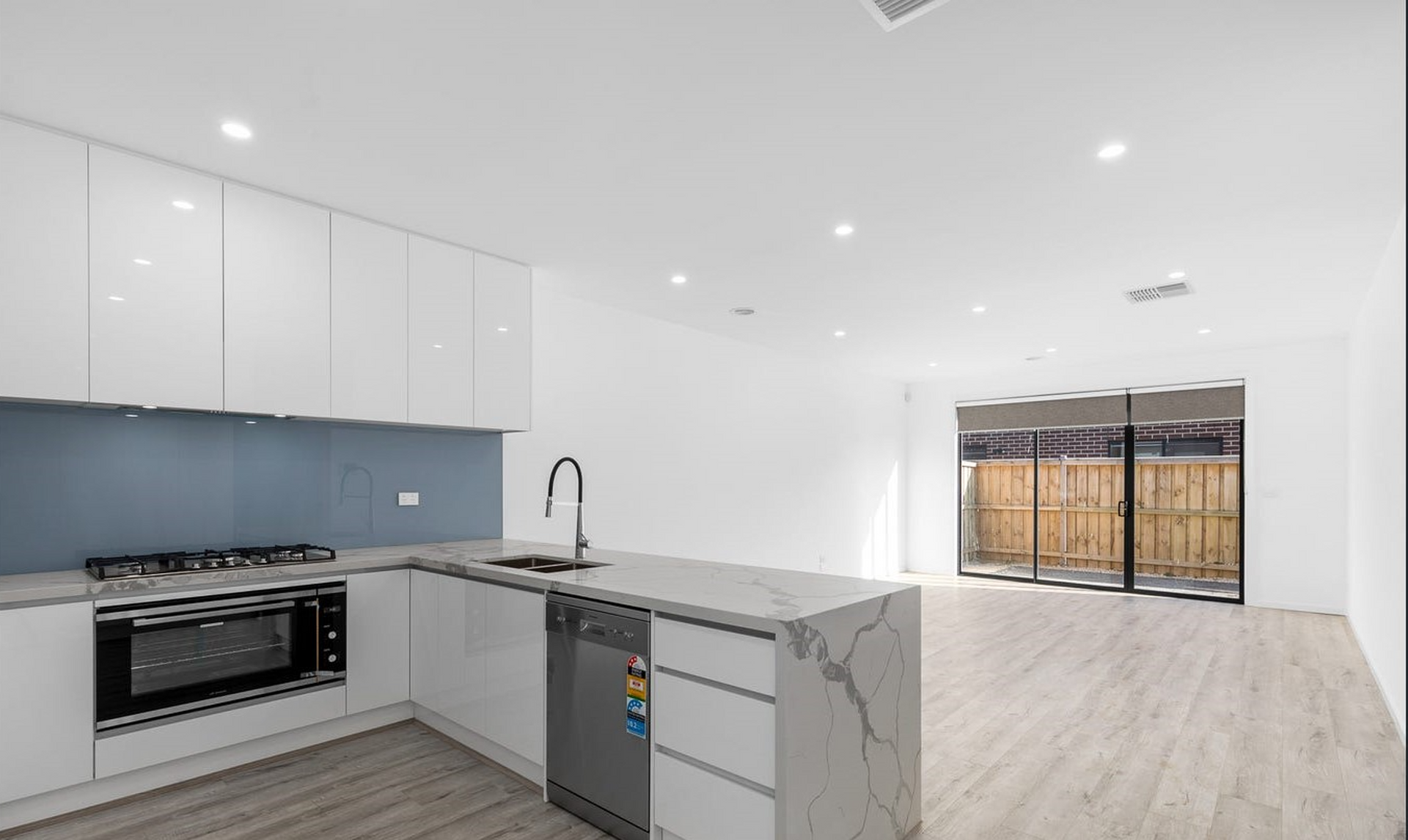 45 Wollahra Rise Wyndham Vale VIC House for Rent LJ Hooker