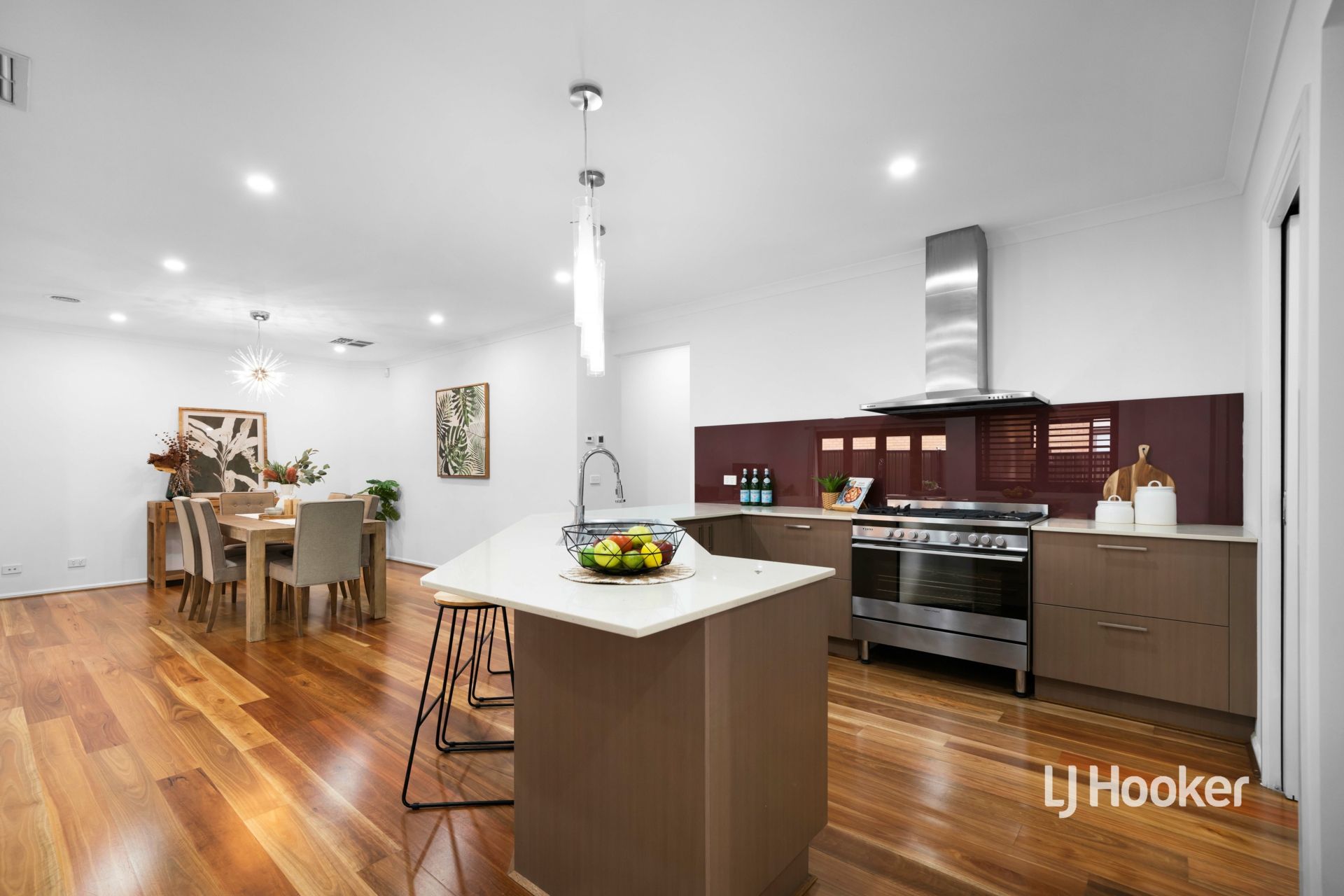 61 Florey Avenue, POINT COOK