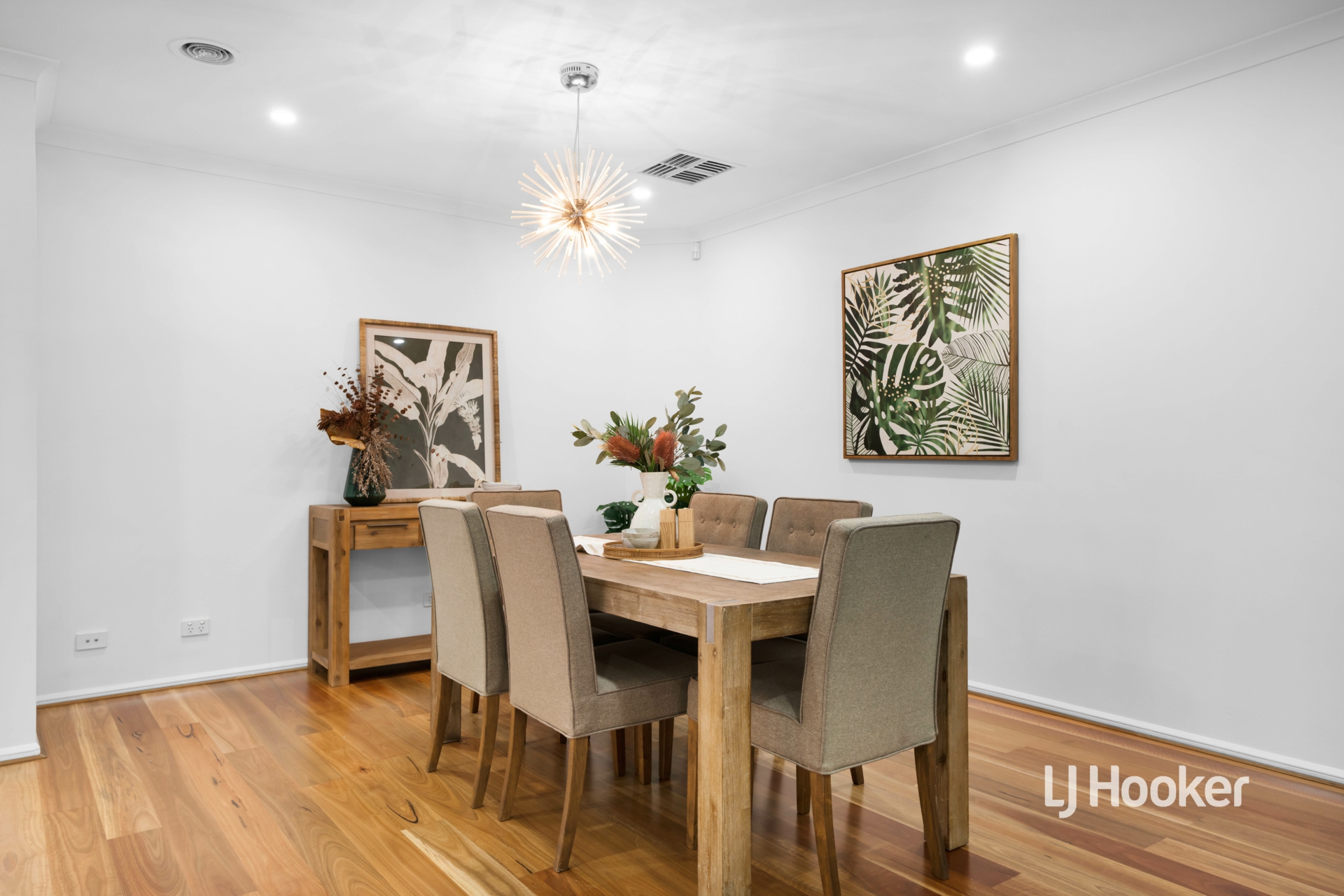 61 Florey Avenue, POINT COOK