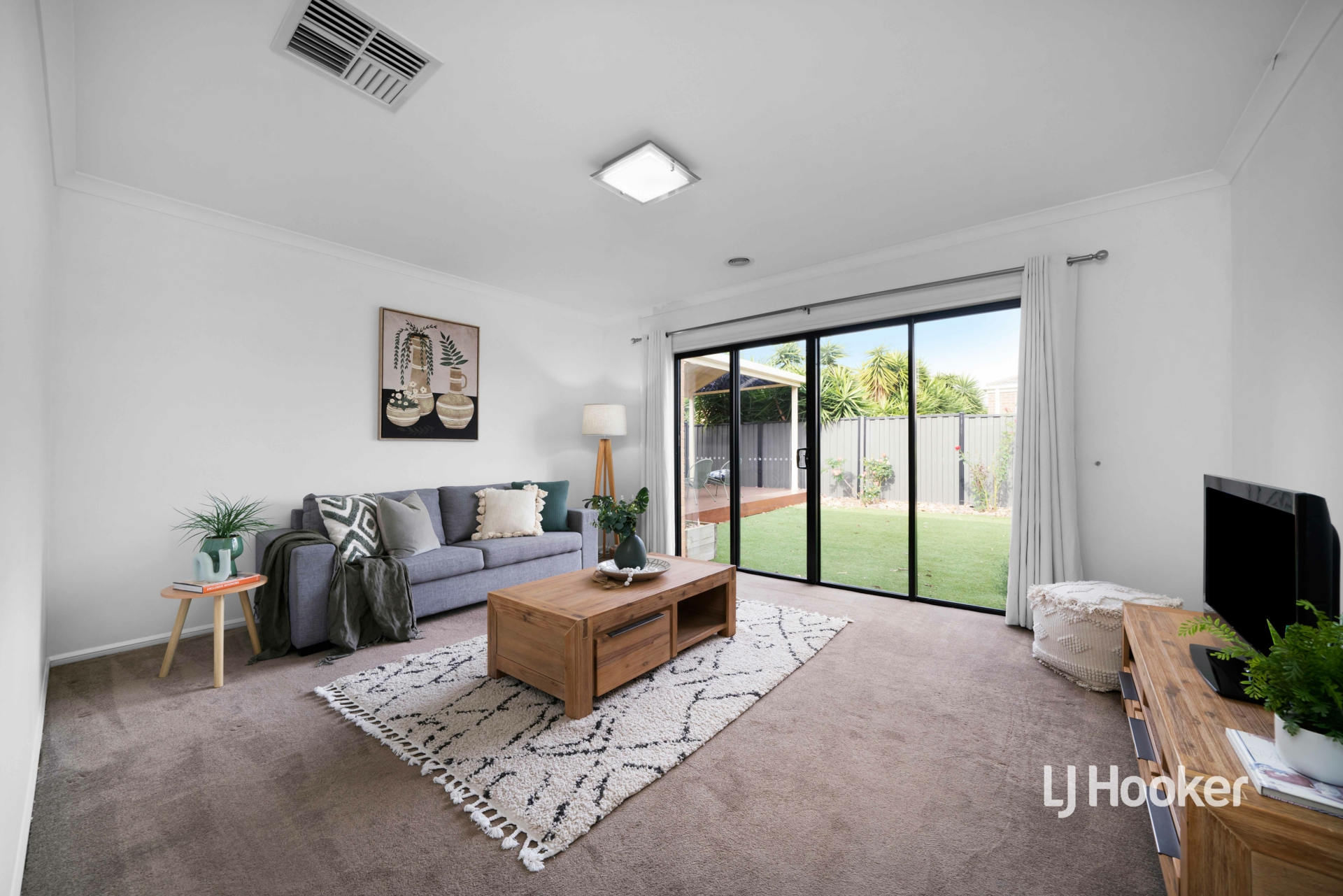 61 Florey Avenue, POINT COOK