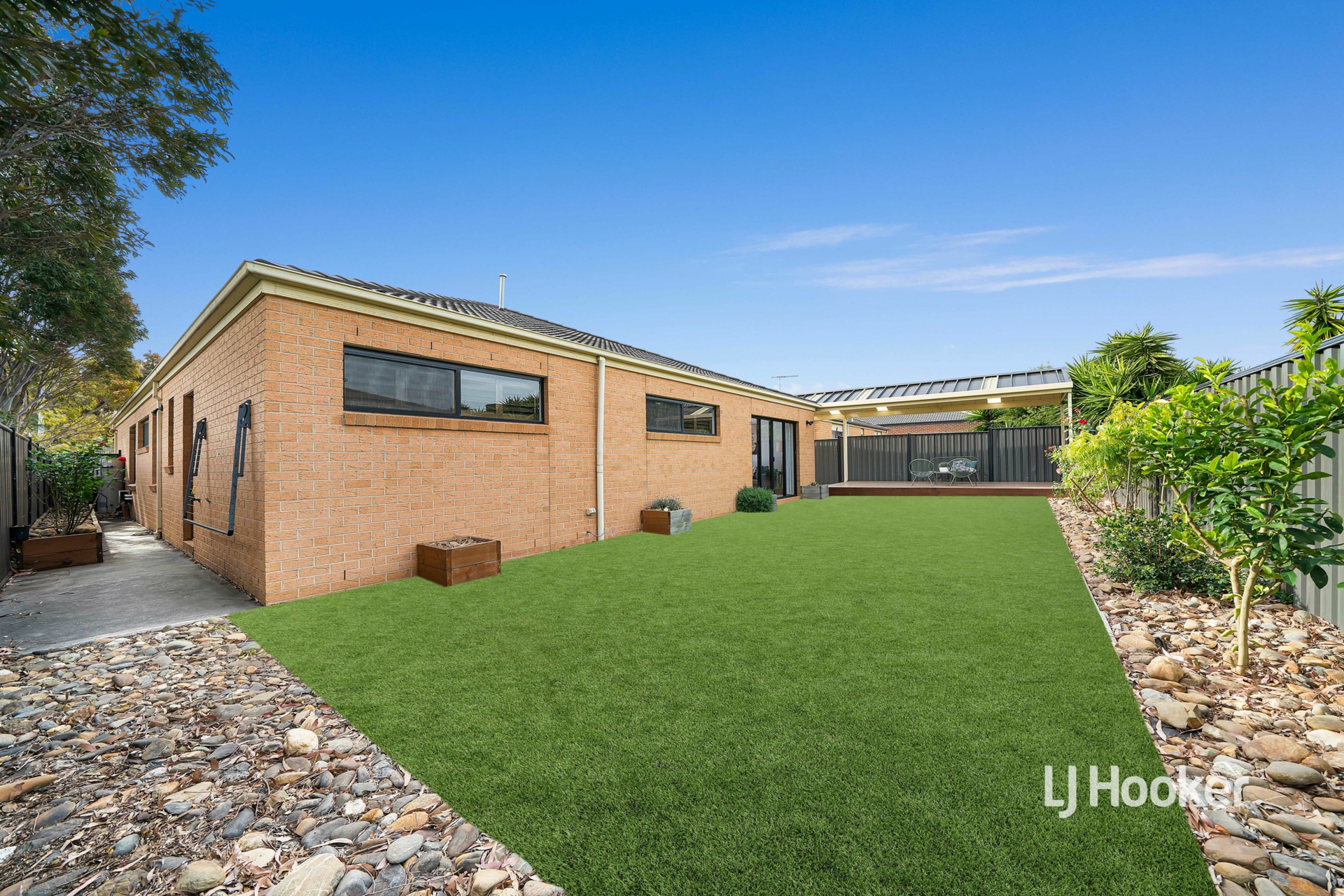61 Florey Avenue, POINT COOK