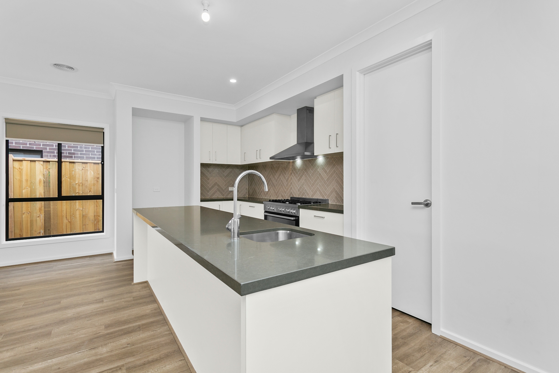 14 Corfu Street, FRASER RISE