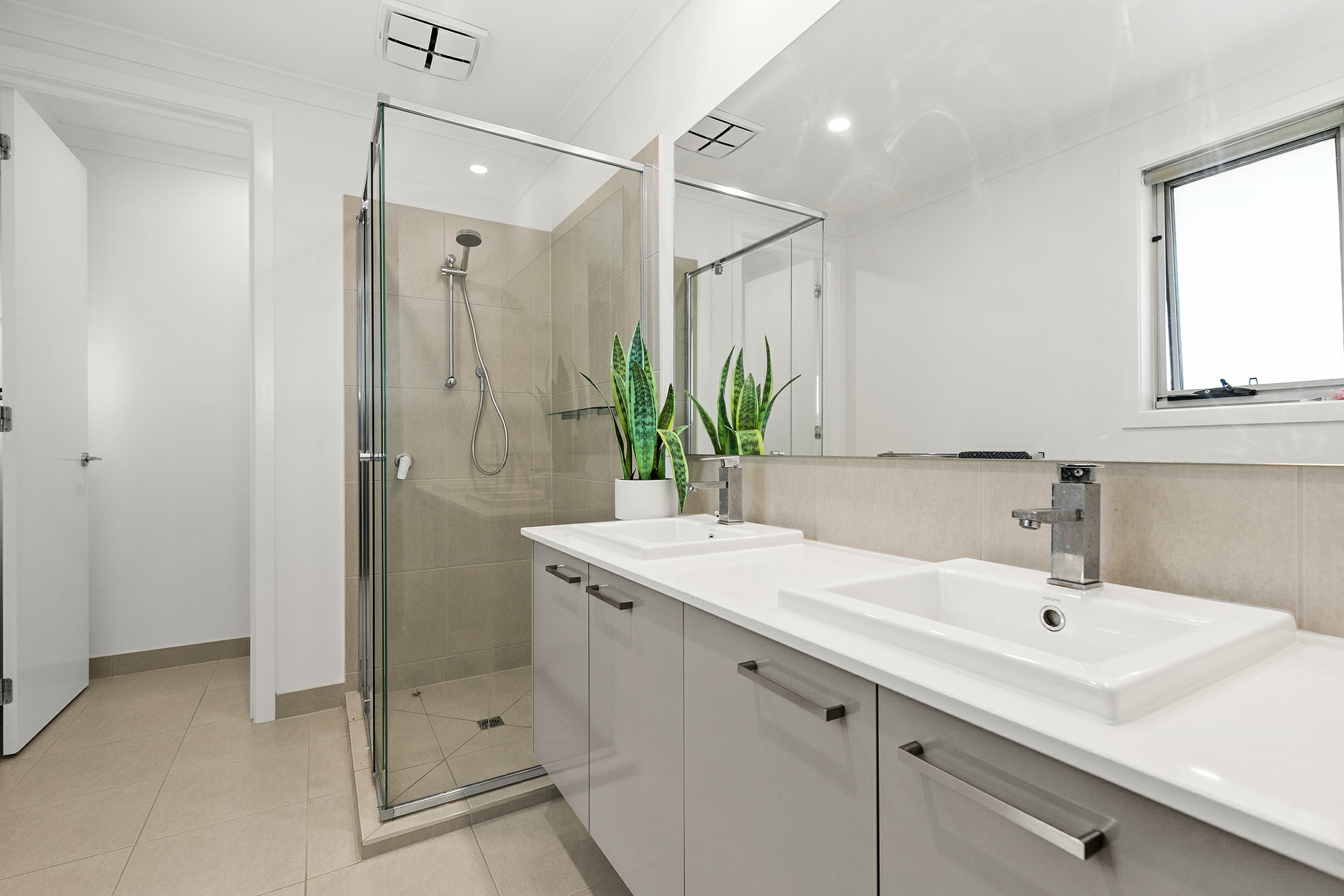 14 Laysan Crescent, WERRIBEE