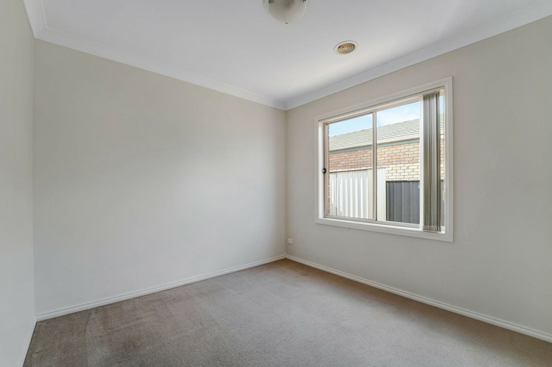 18 Malaga Street, POINT COOK