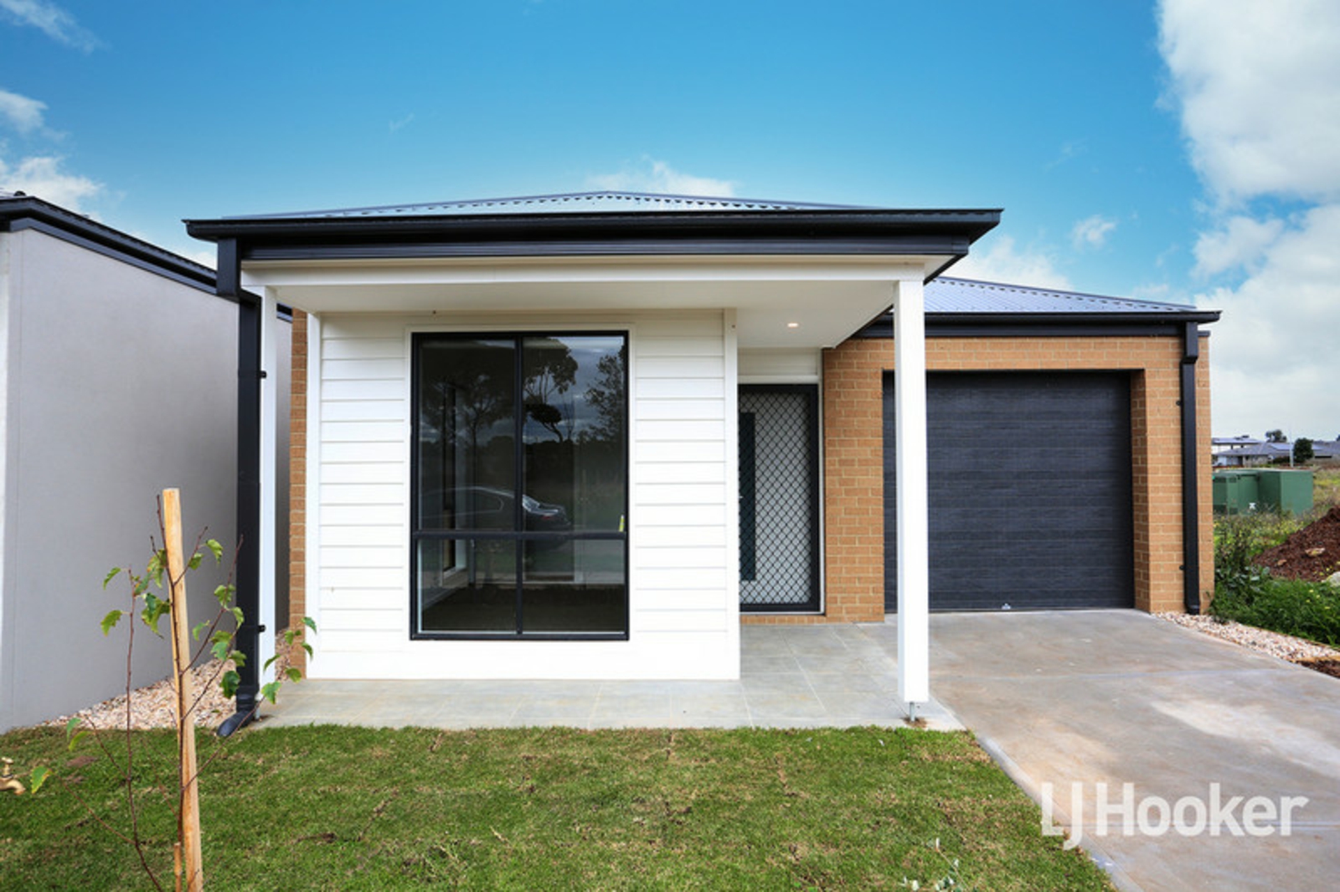 16 Karachi Avenue, TARNEIT
