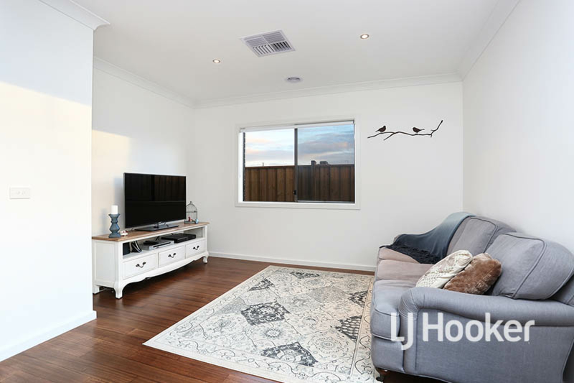 15 Sissinghurst Street, TRUGANINA