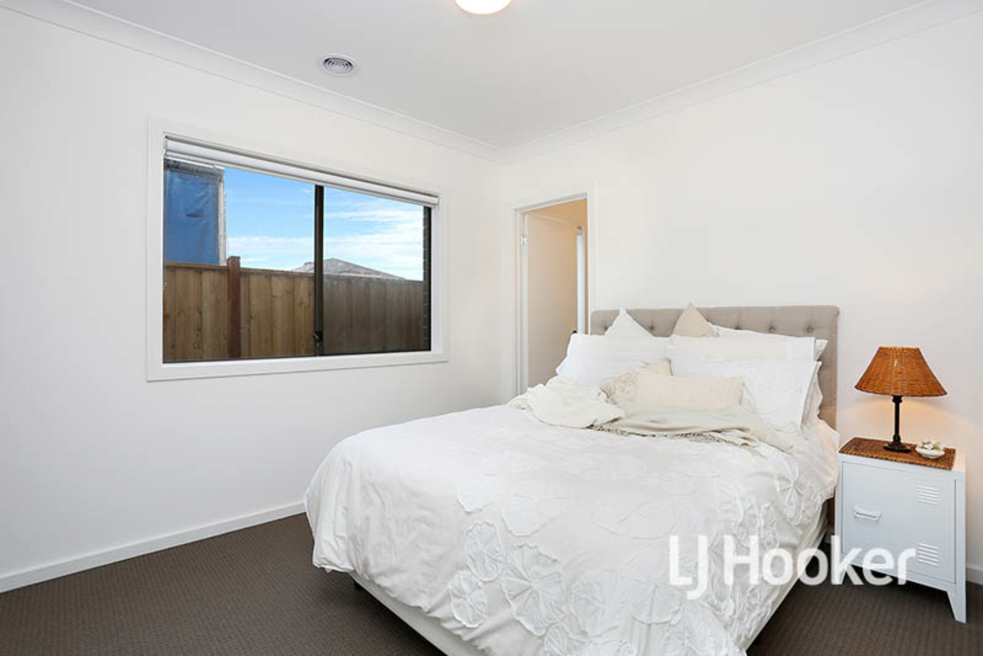 15 Sissinghurst Street, TRUGANINA