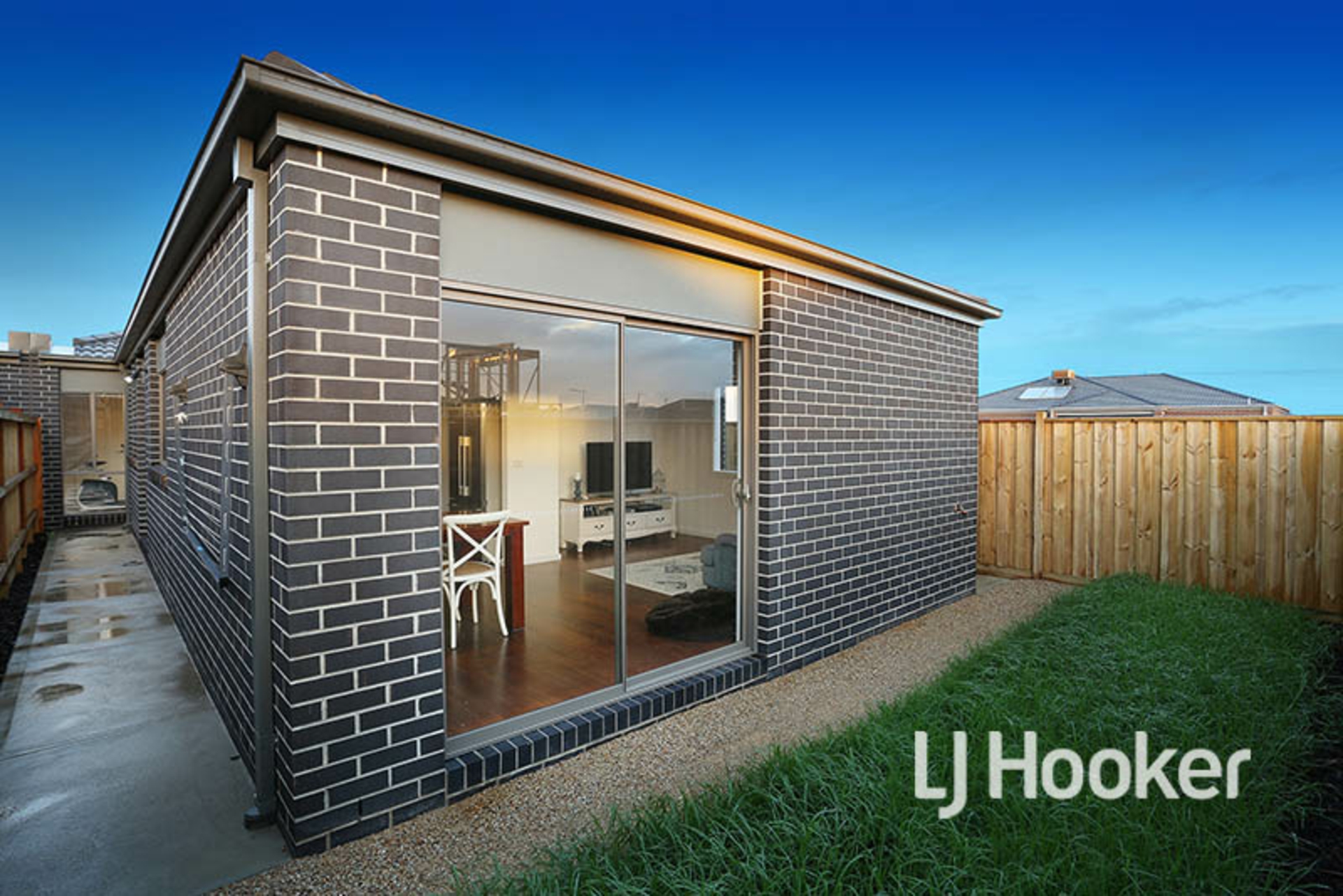 15 Sissinghurst Street, TRUGANINA