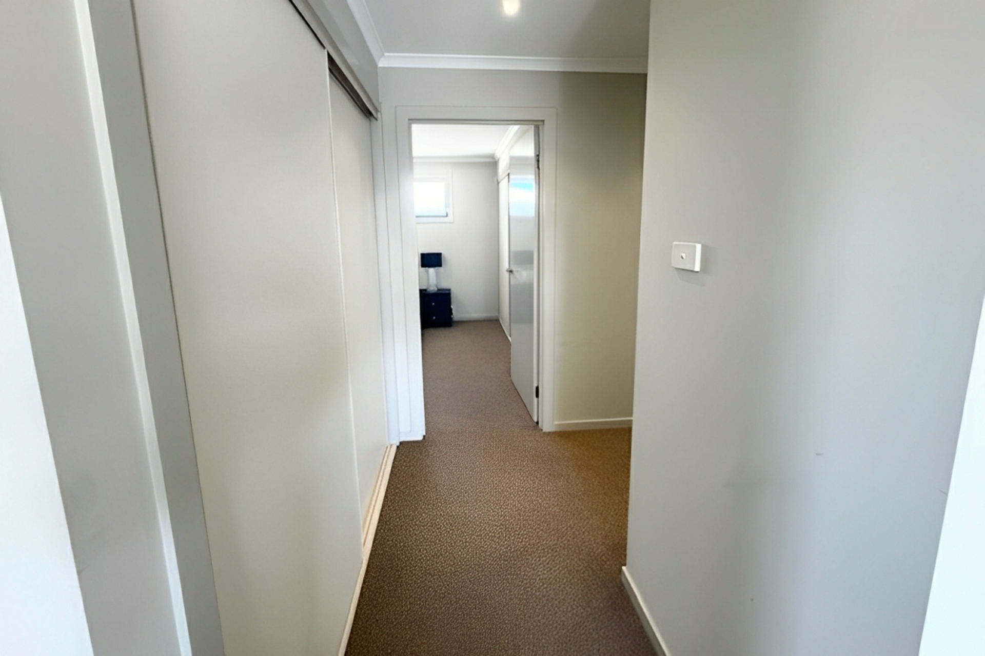 2/181 Riversdale Drive, TARNEIT