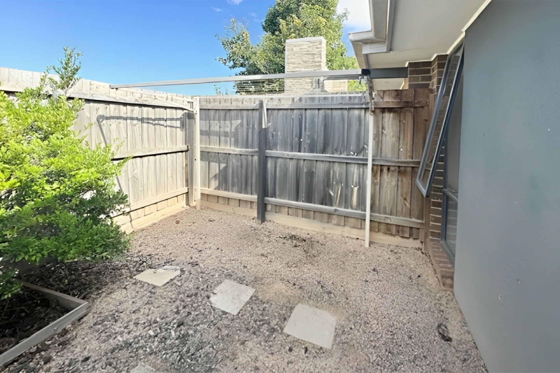 2/181 Riversdale Drive, TARNEIT