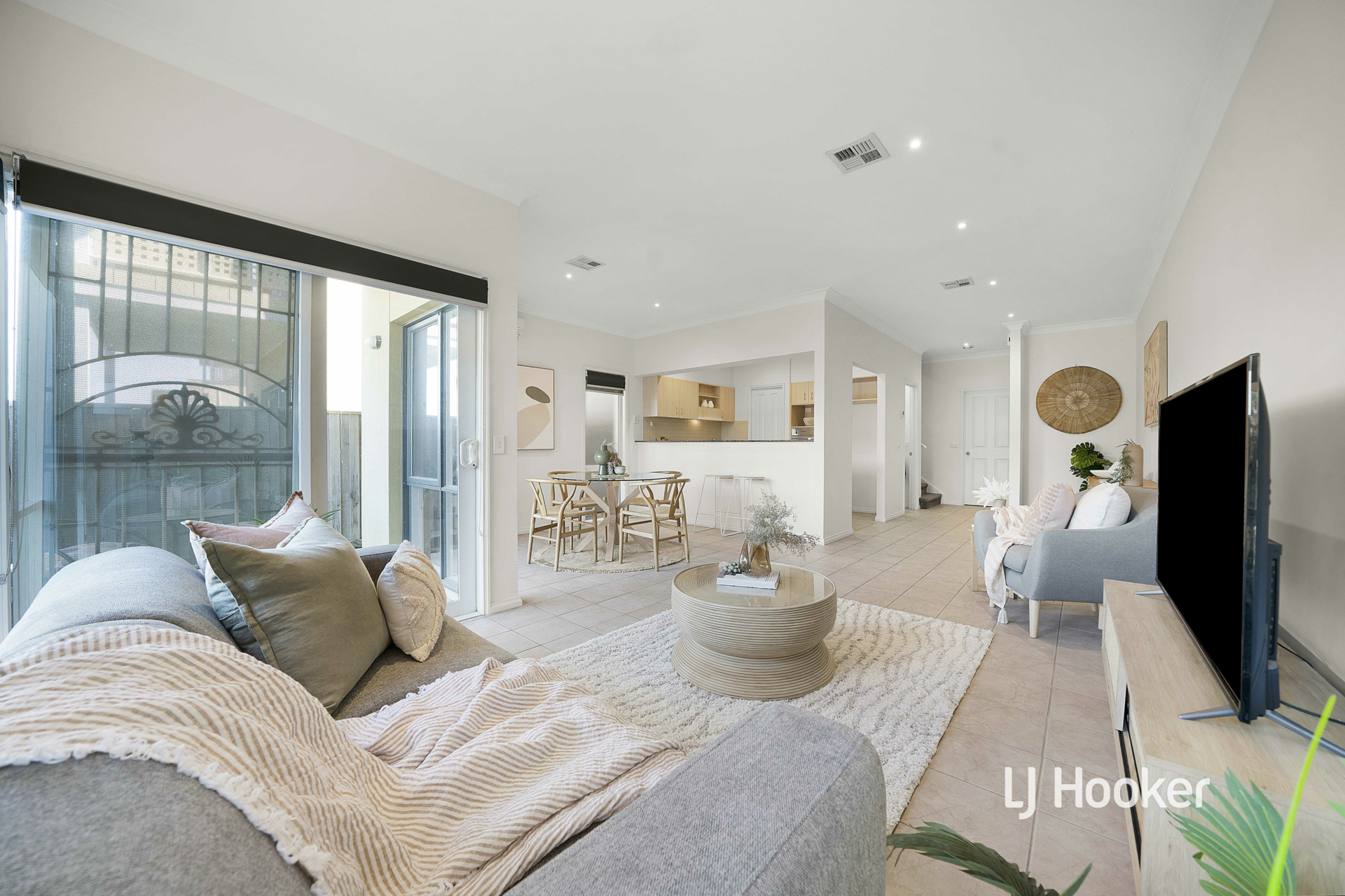 39/1 Greg Norman Drive, SANCTUARY LAKES