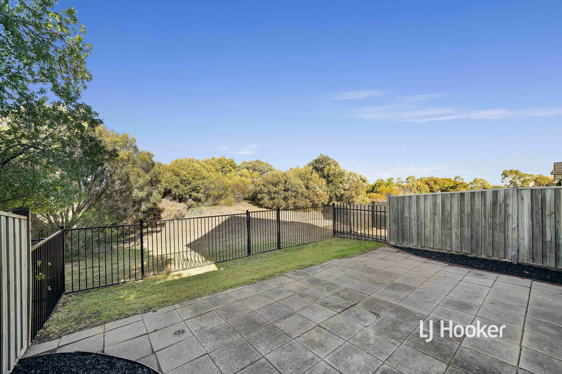 39/1 Greg Norman Drive, SANCTUARY LAKES