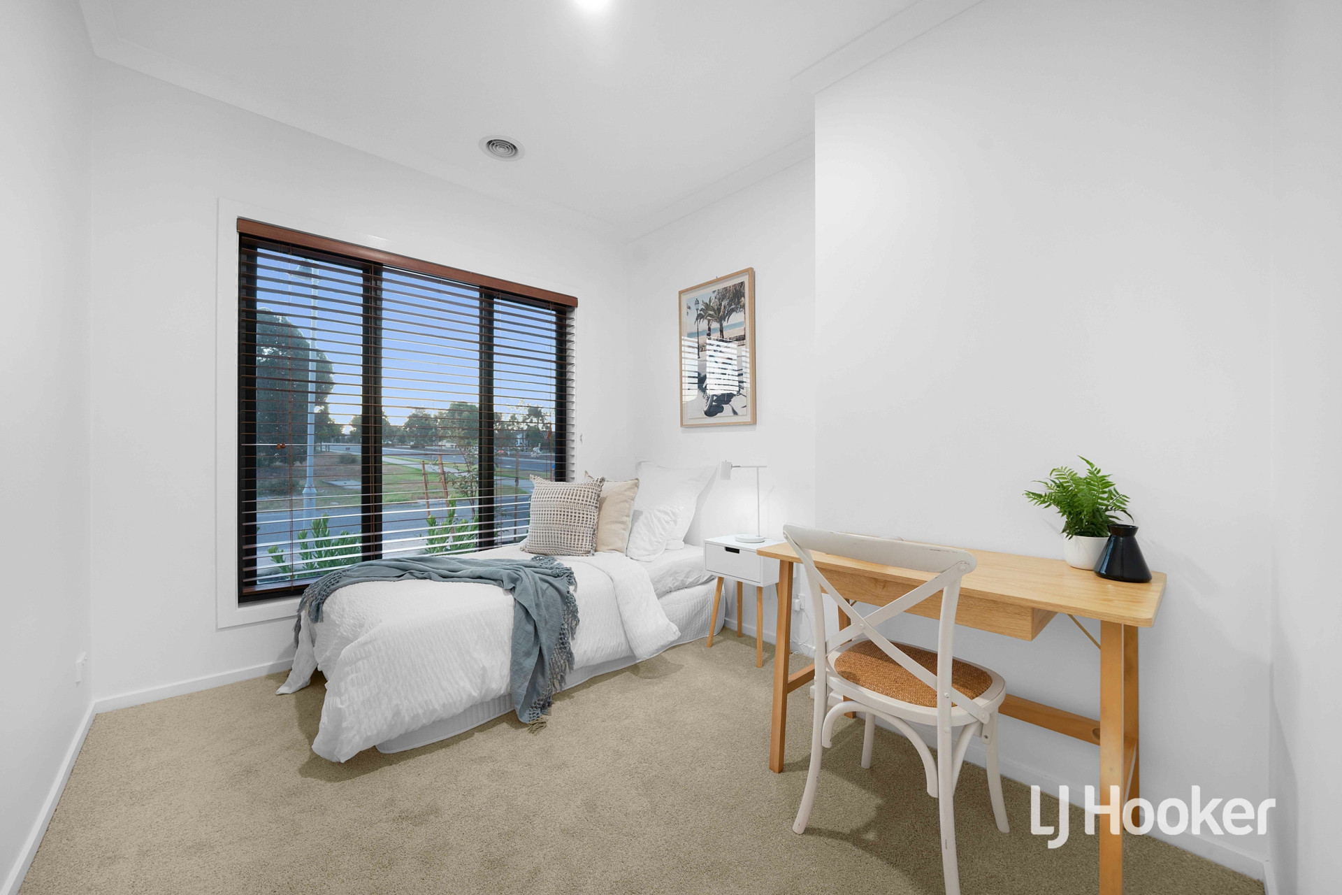1 Home Road, POINT COOK
