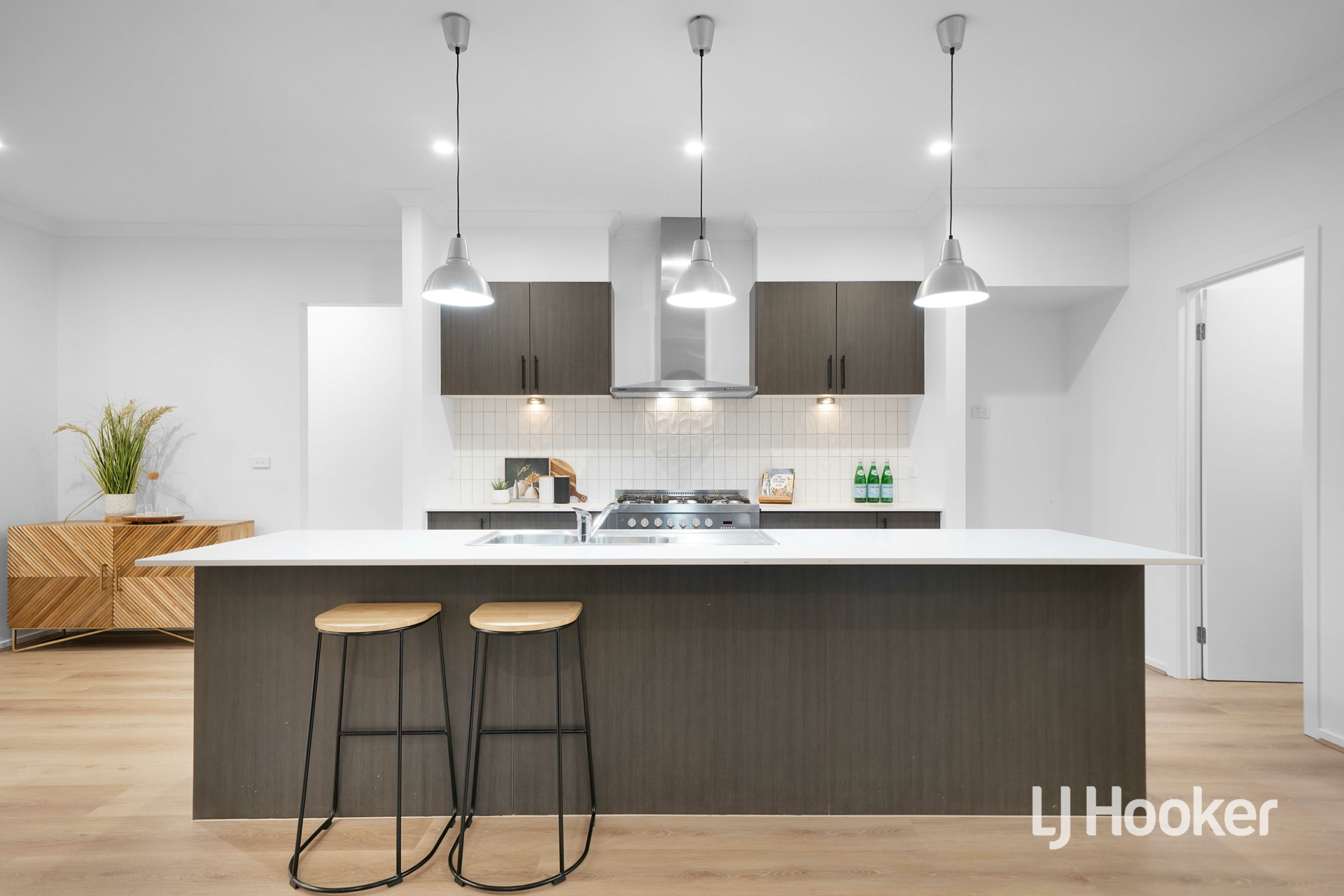 1 Home Road, POINT COOK