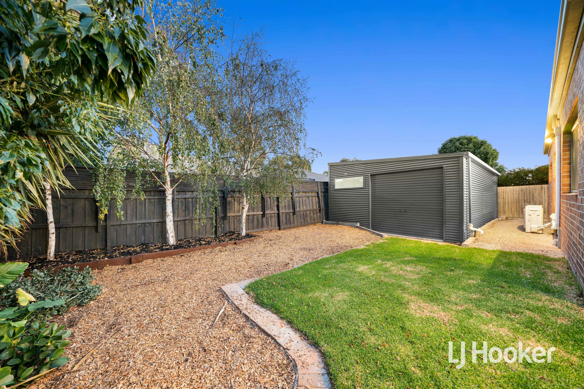 1 Home Road, POINT COOK
