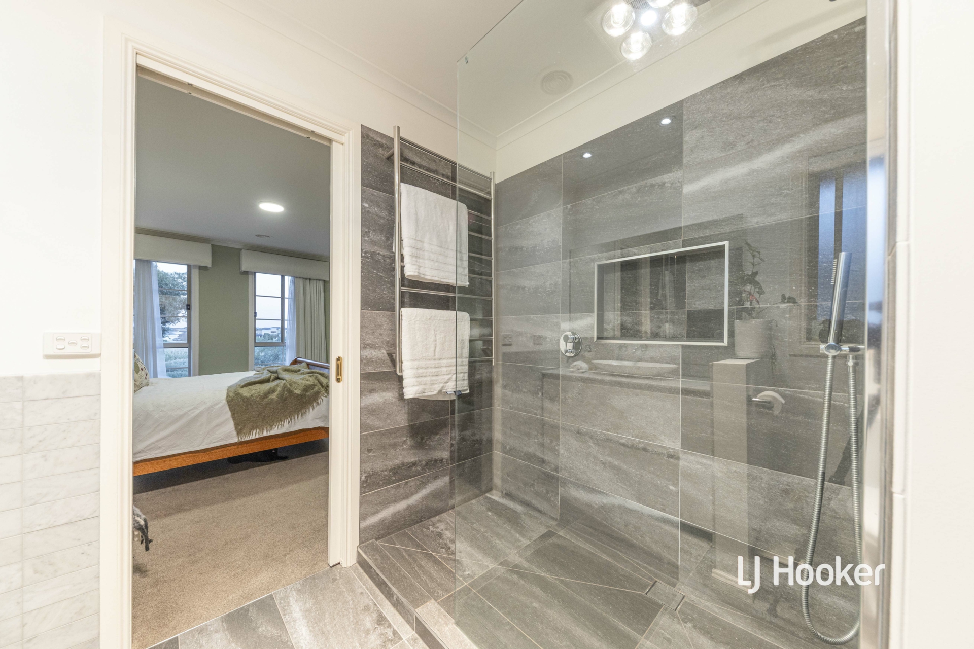 6 The Terrace, SEABROOK