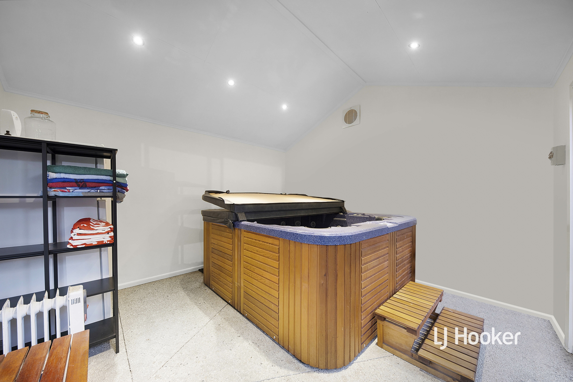 6 The Terrace, SEABROOK