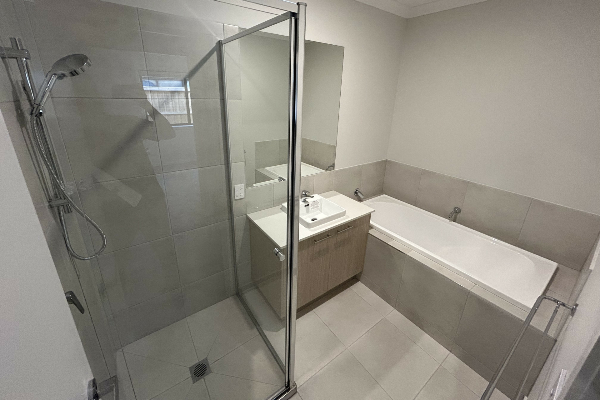 4 Cavesson Road, FRASER RISE