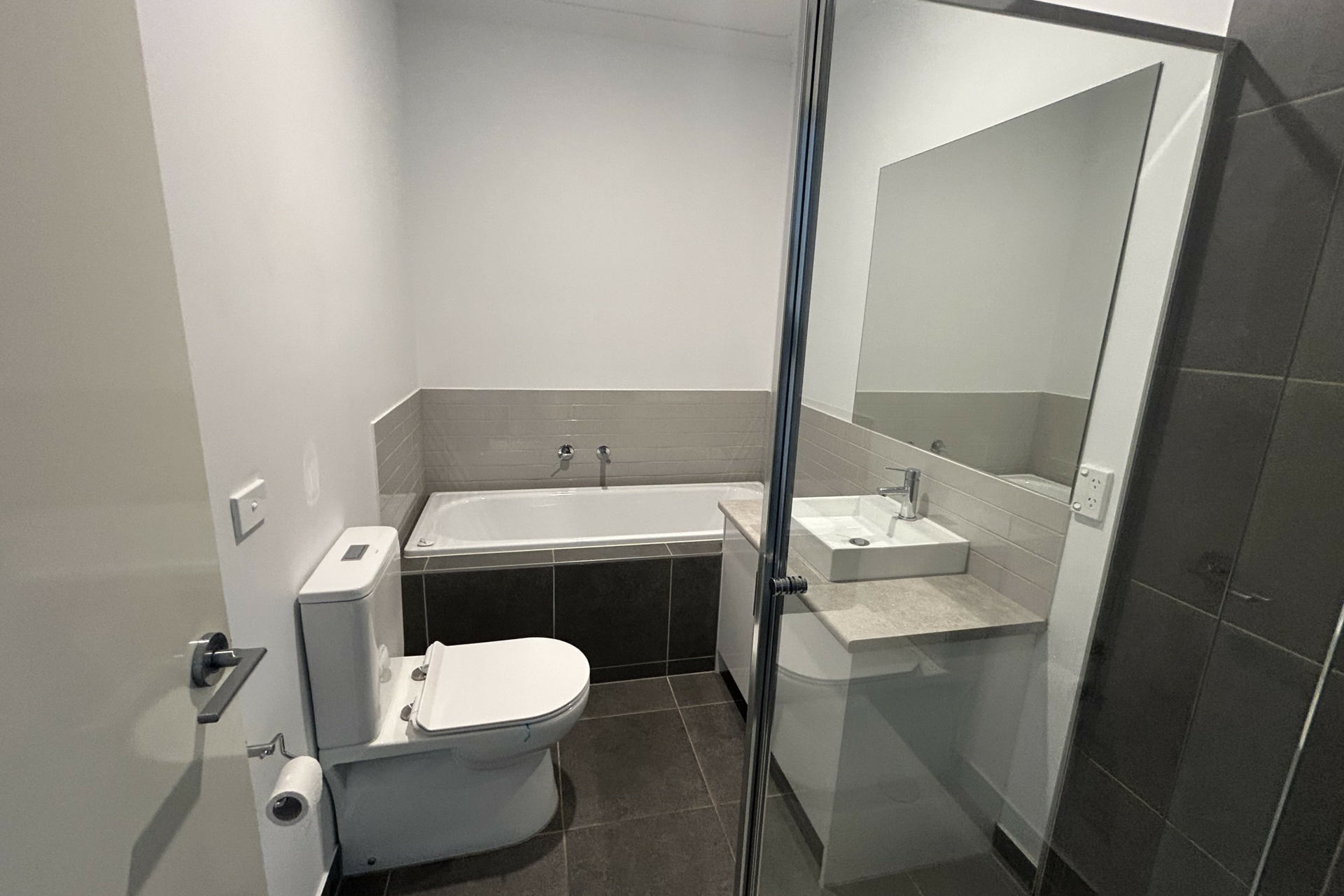 15 Zesty Walk, MANOR LAKES