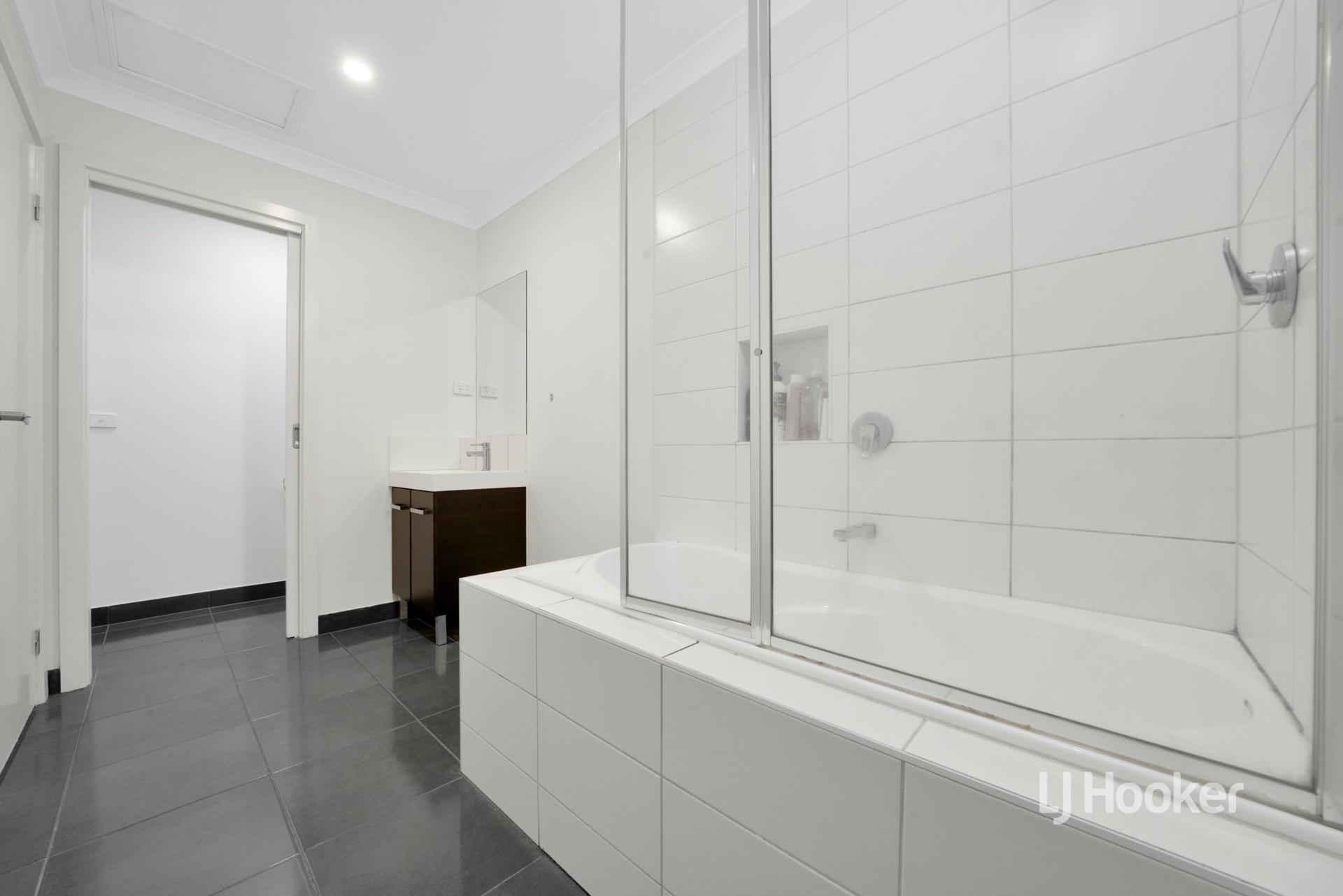 8 Mingay Close, TRUGANINA