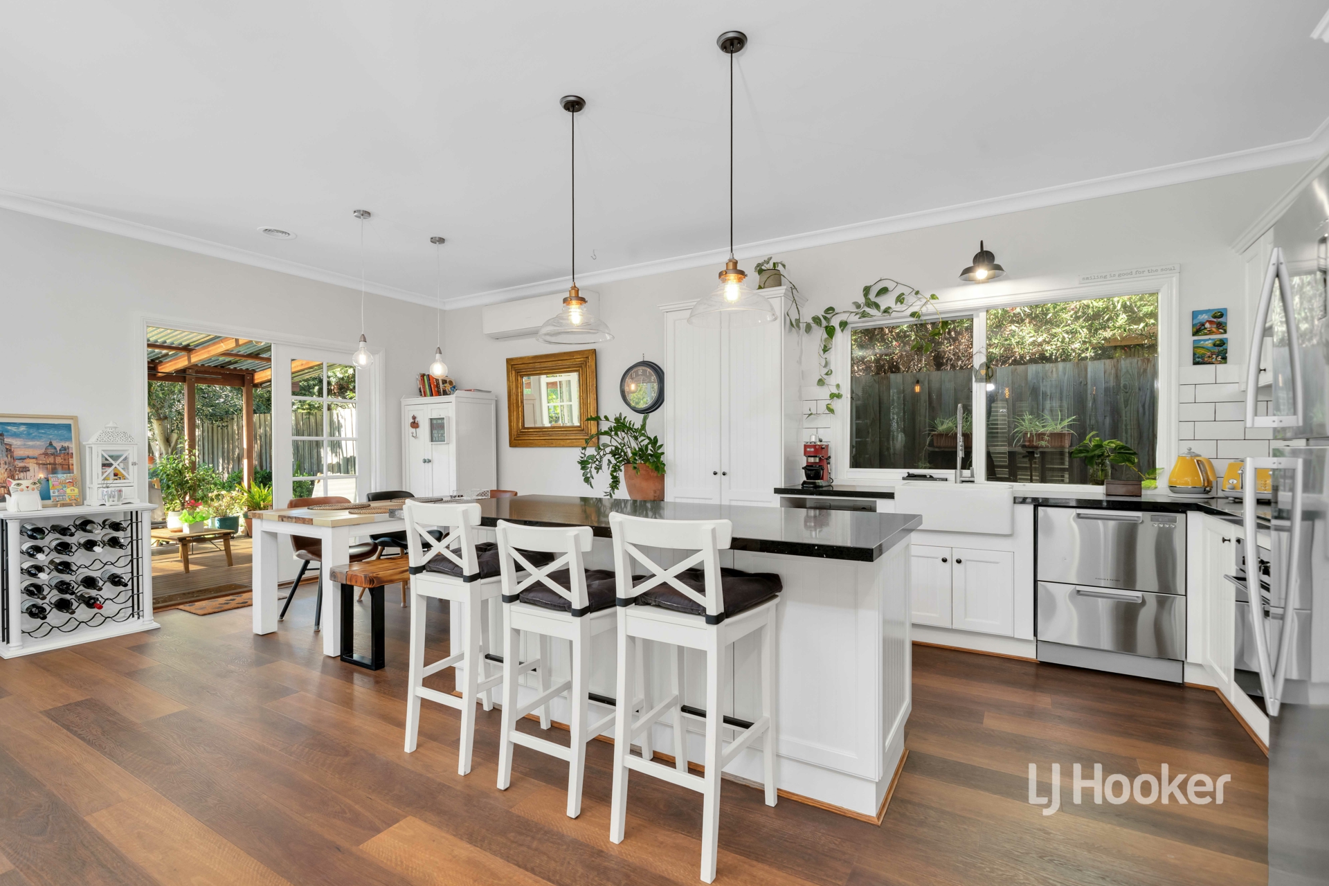 42 Lancaster Drive, POINT COOK