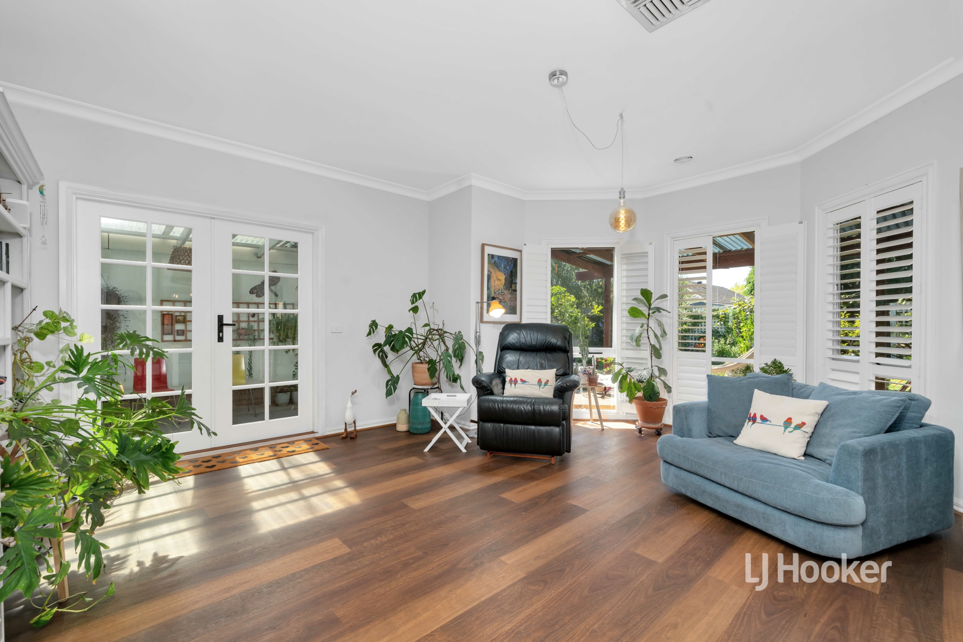 42 Lancaster Drive, POINT COOK