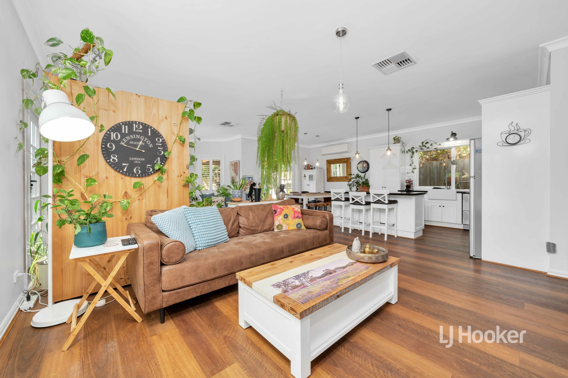 42 Lancaster Drive, POINT COOK