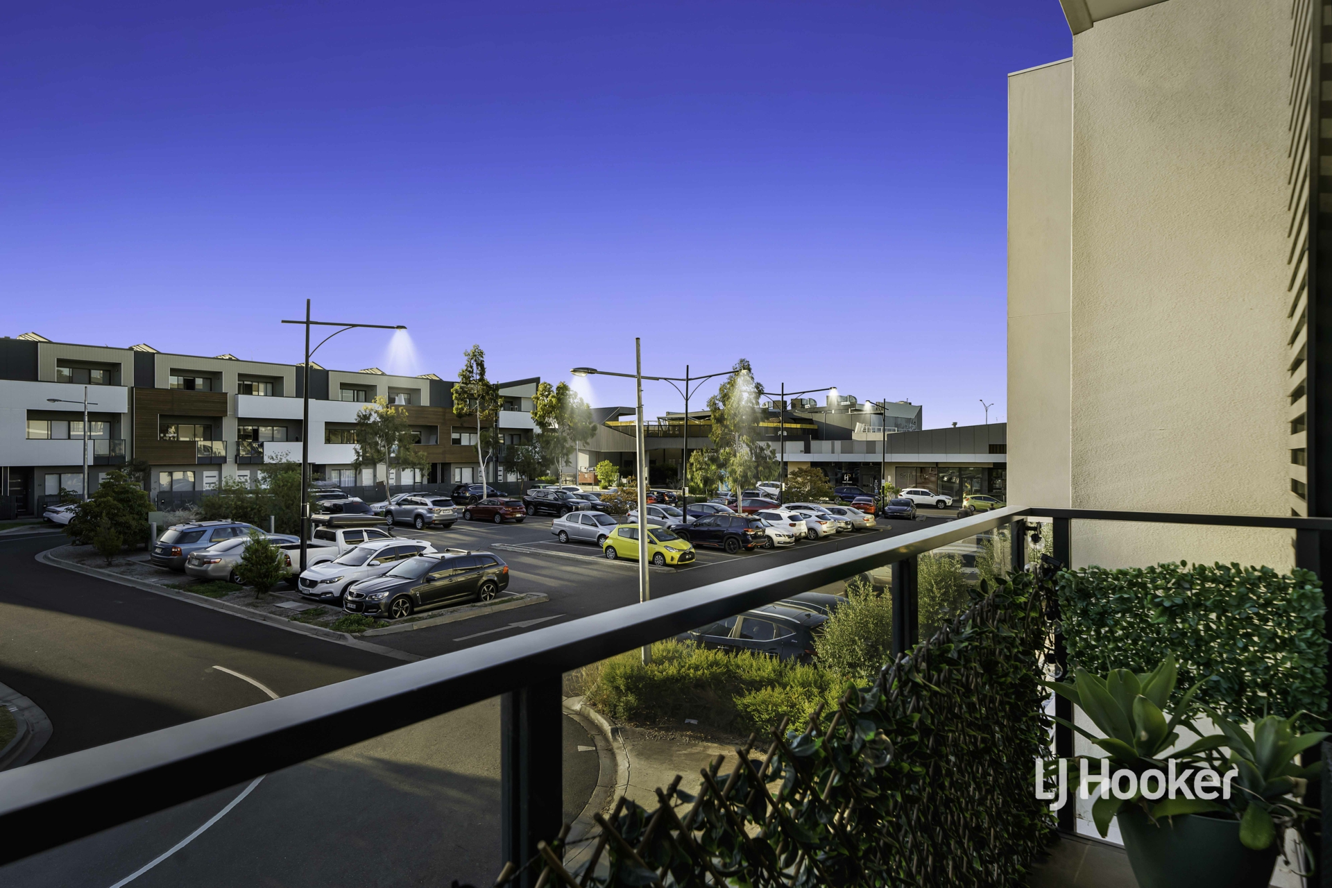 16 Tribeca Drive, POINT COOK