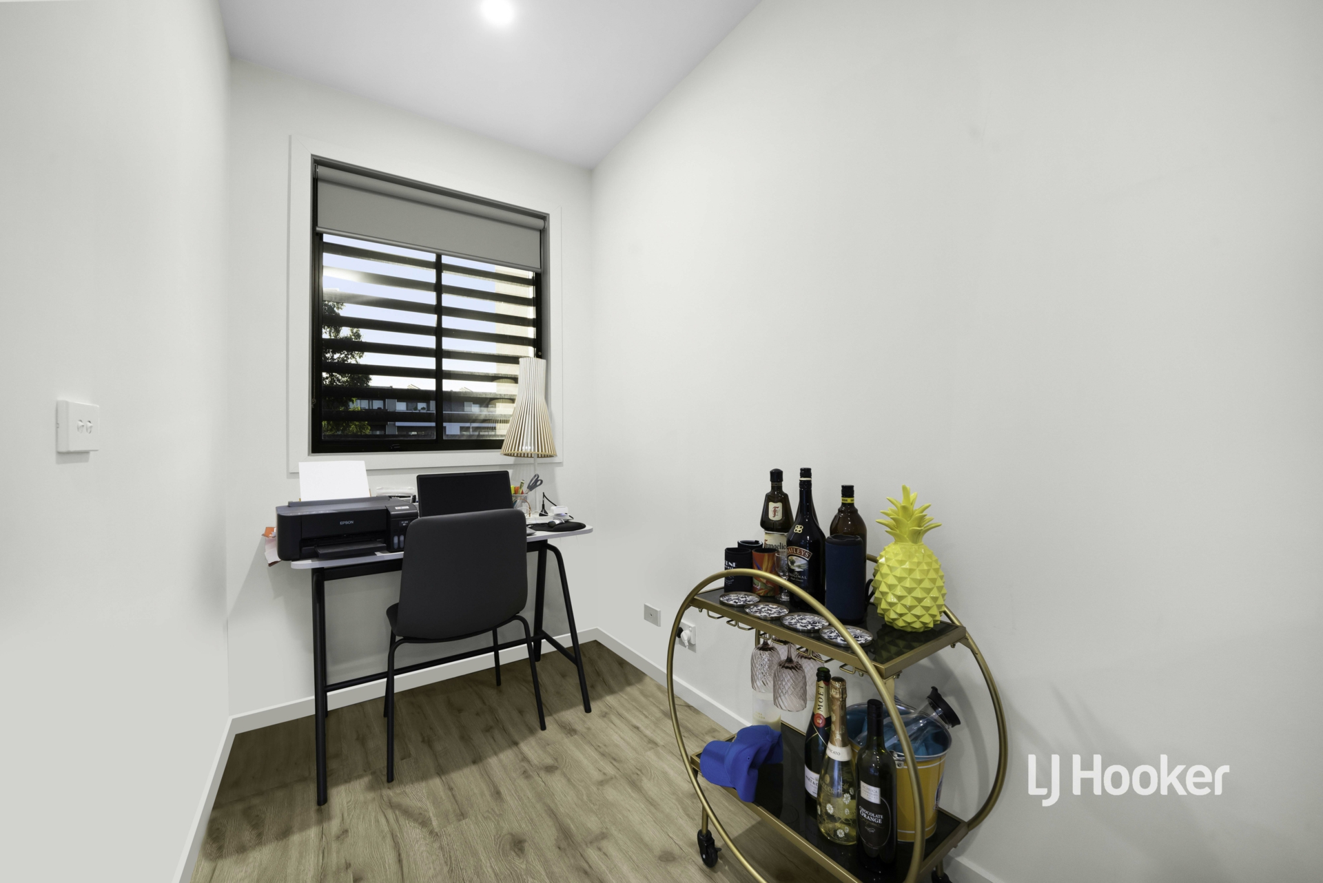 16 Tribeca Drive, POINT COOK