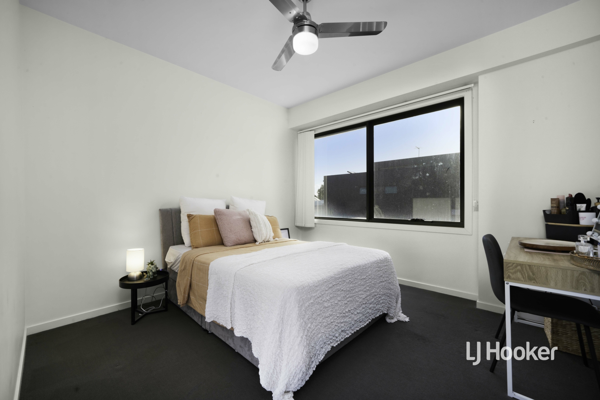 16 Tribeca Drive, POINT COOK