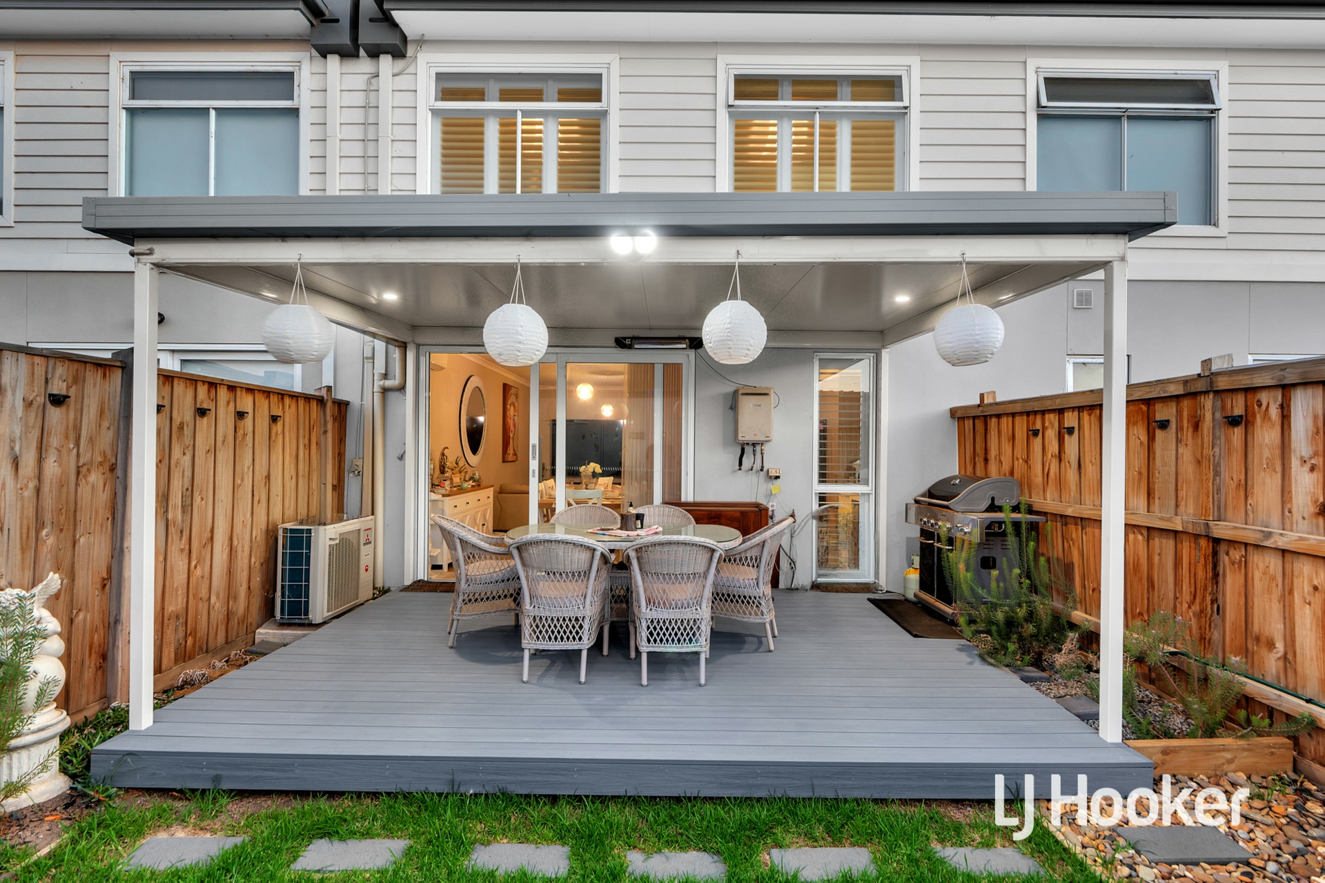 18 Cadenza Walk, TARNEIT