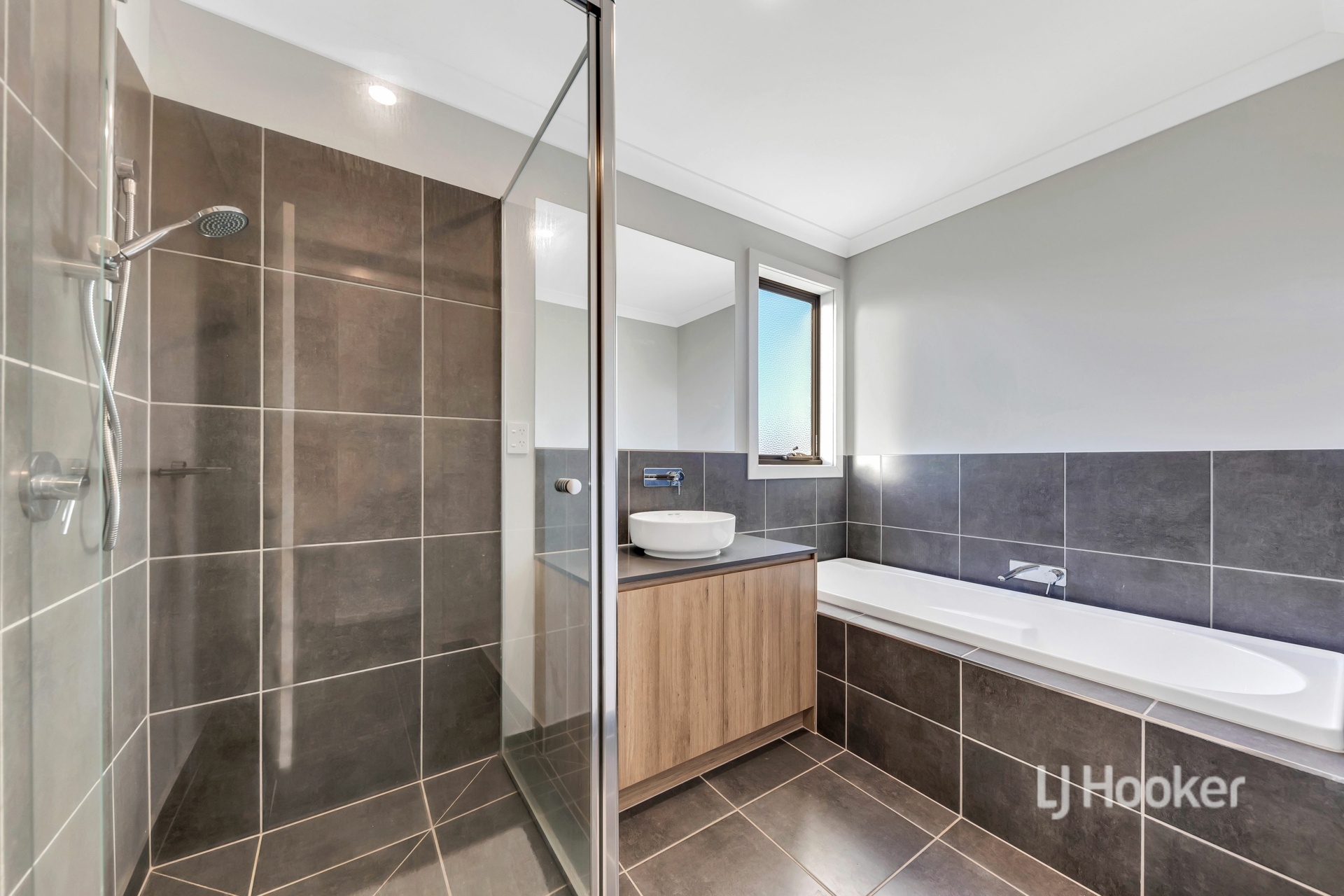 2 Oswald Street, TARNEIT