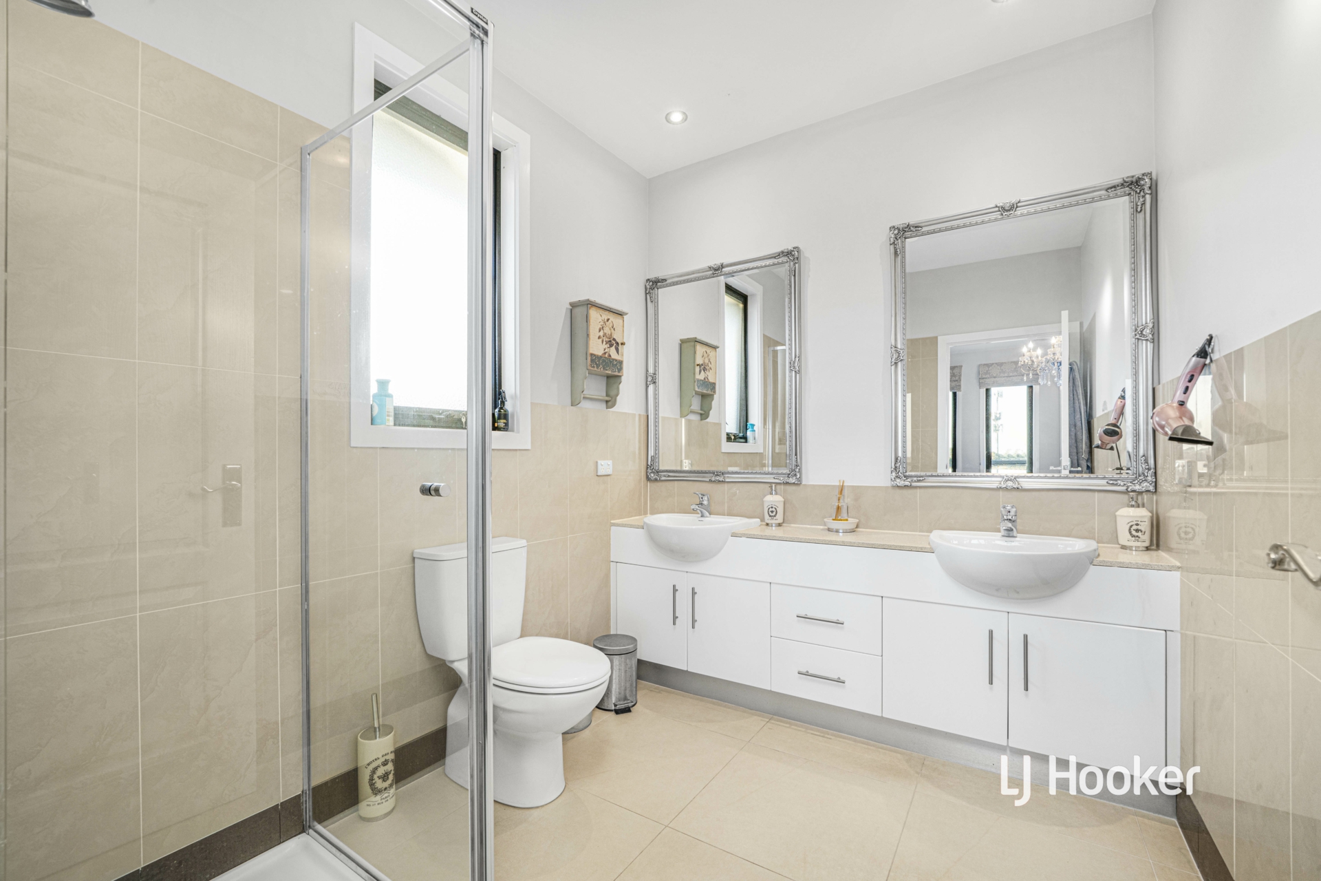 4 Eagleview Place, SANCTUARY LAKES